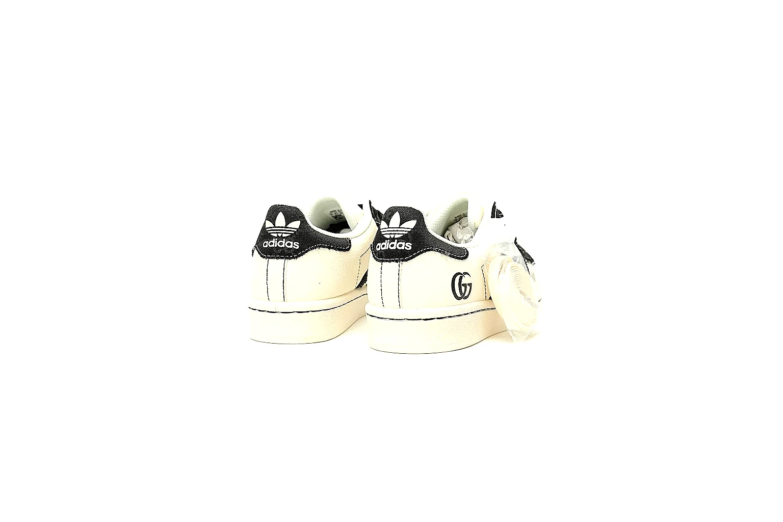 GogoBuy agent brief photos for Adidas Black White Terrace Sneaker