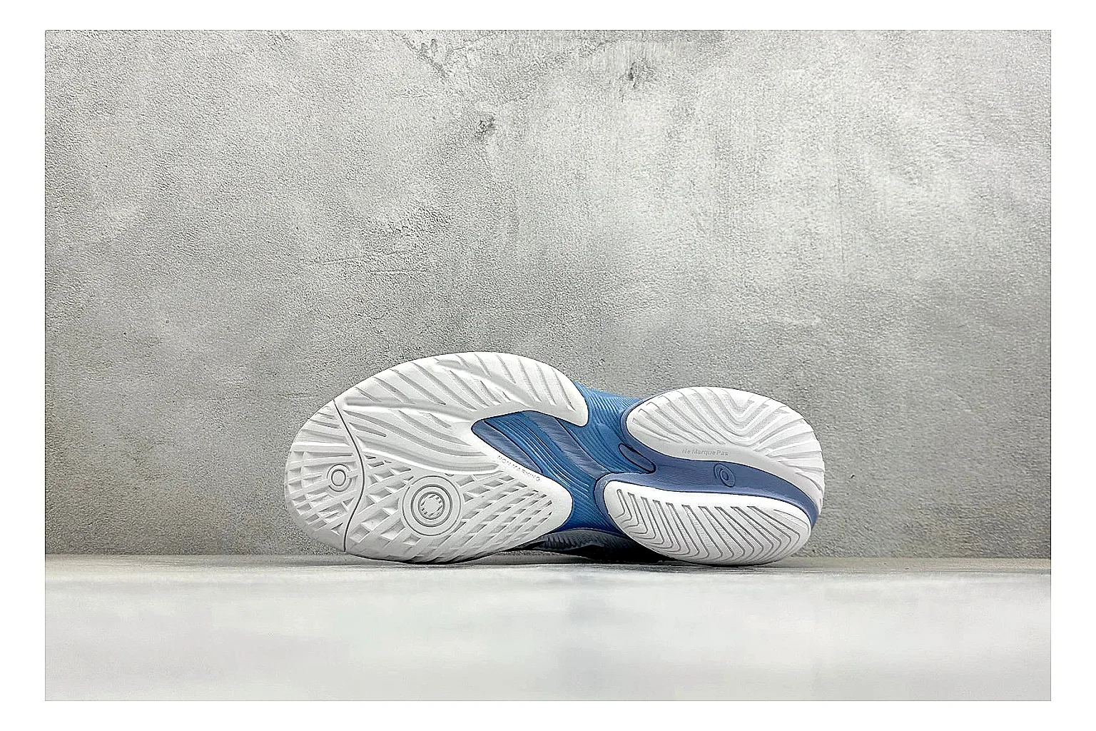 Asics Court FF White Blue shopping brief photo showing white tennis upper, blue Asics side lines, supportive sole wall, and stable court profile thumbnail 2