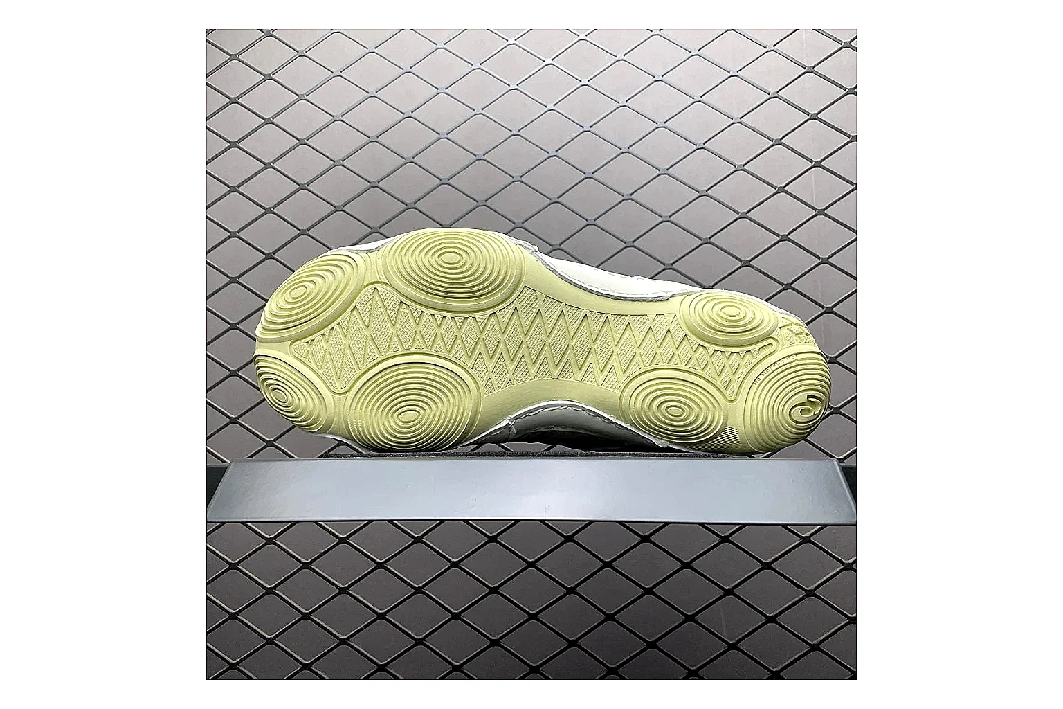 Asics Gel-Kahana Cream Silver shopping brief image showing silver cream gel-kahana trail runner with mixed upper and trail shape thumbnail 2