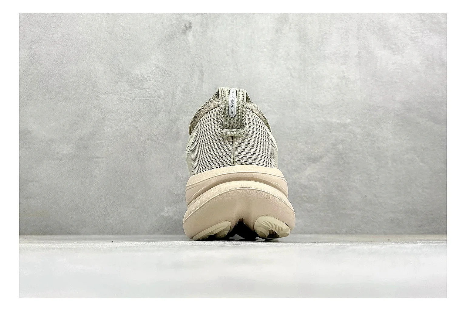 Asics Gel-Nimbus cream runner shopping brief image thumbnail 6