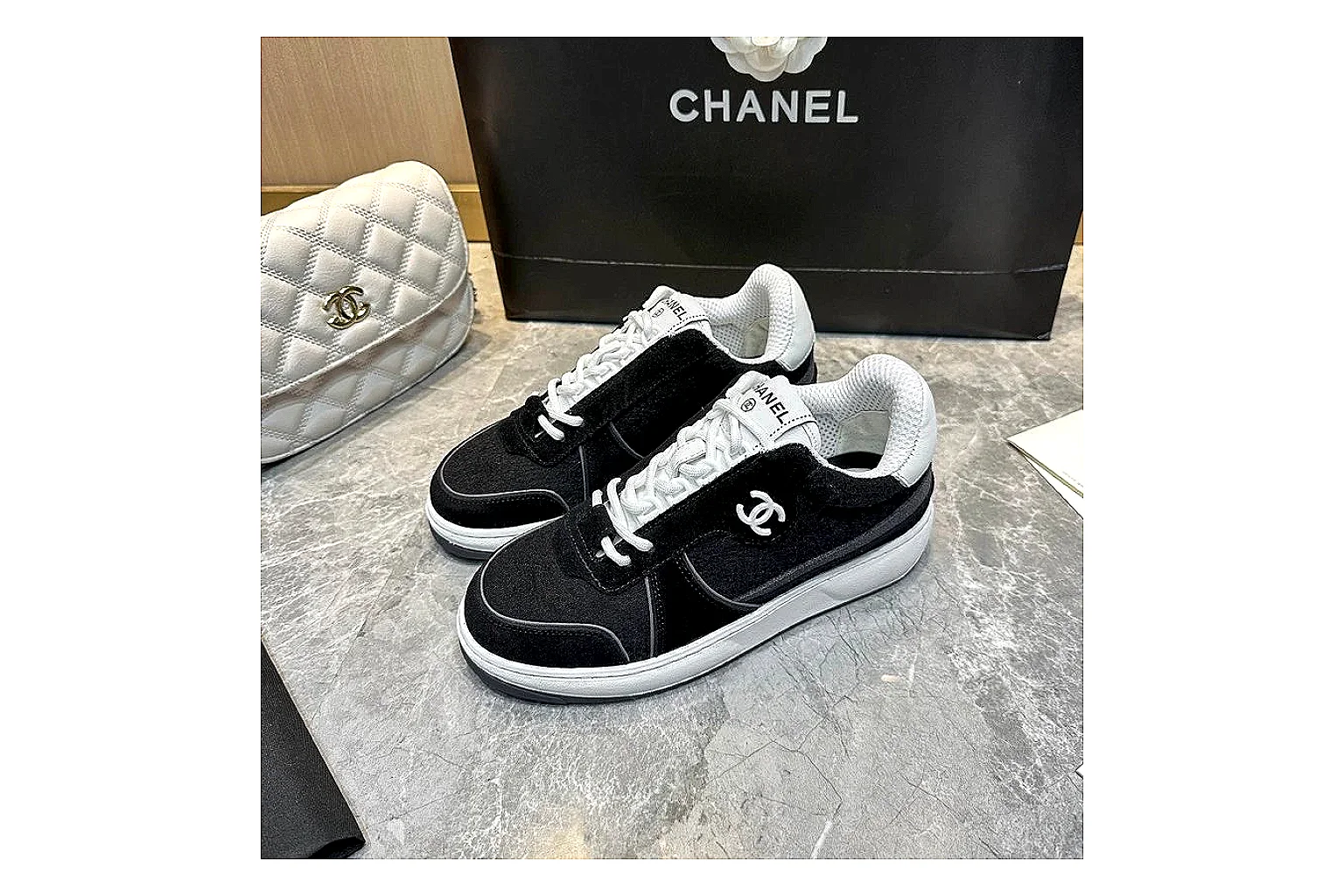 GogoBuy agent brief photos for Chanel Black Runner Sneaker thumbnail 4
