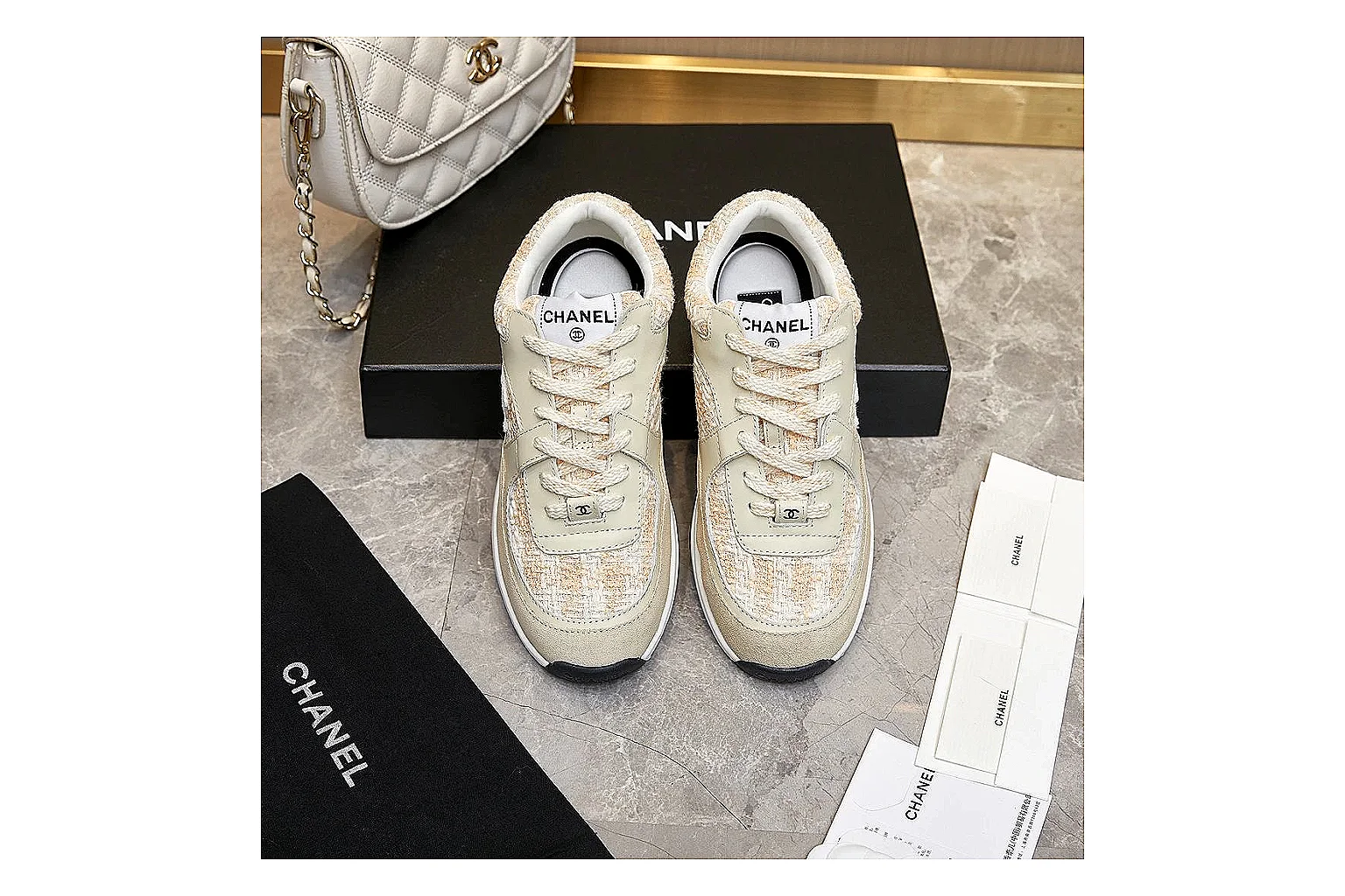 gogobuy.cloud Chanel Beige CC Runner 2880 Beige runner product image thumbnail 3