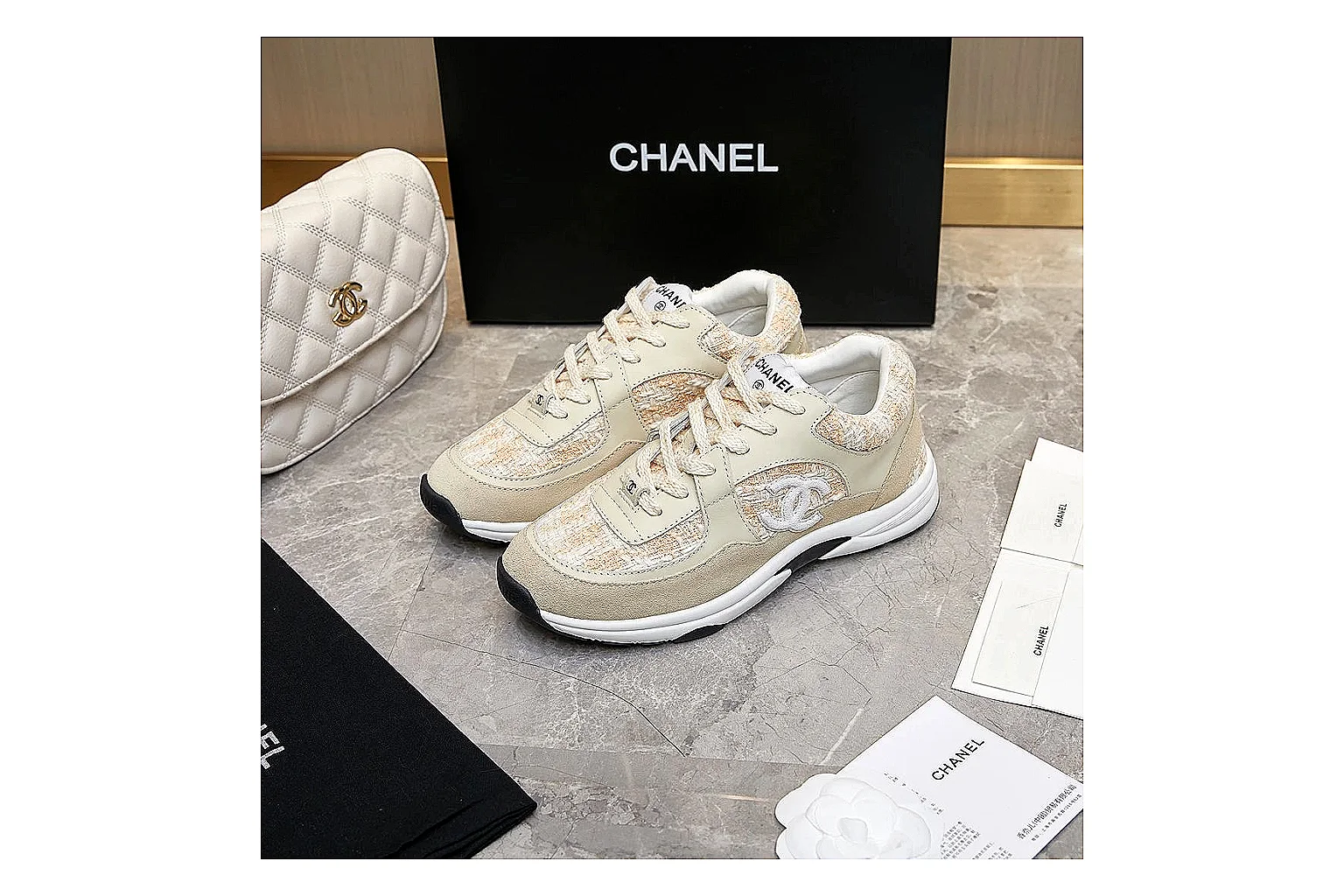 gogobuy.cloud Chanel Beige CC Runner 2880 Beige runner product image thumbnail 5