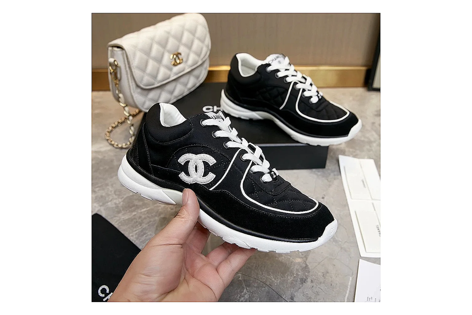 gogobuy.cloud Chanel Black CC Runner 2863 Black runner product image thumbnail 6