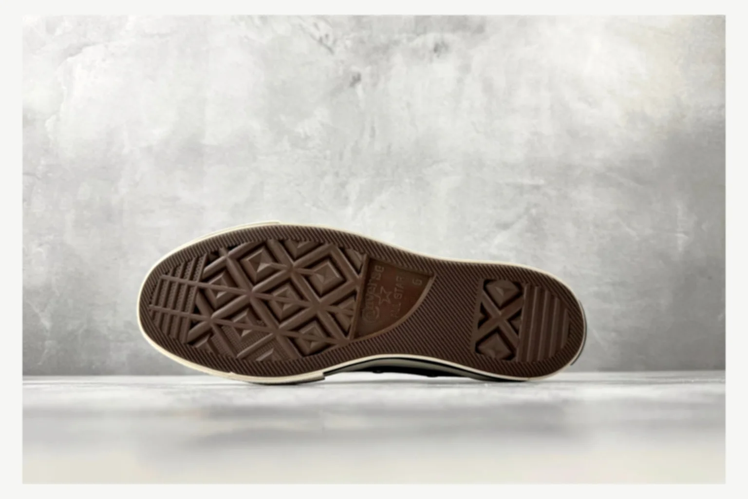Converse Chuck 70 Olive Low Top shopping brief image SKU 1182167372 thumbnail 6