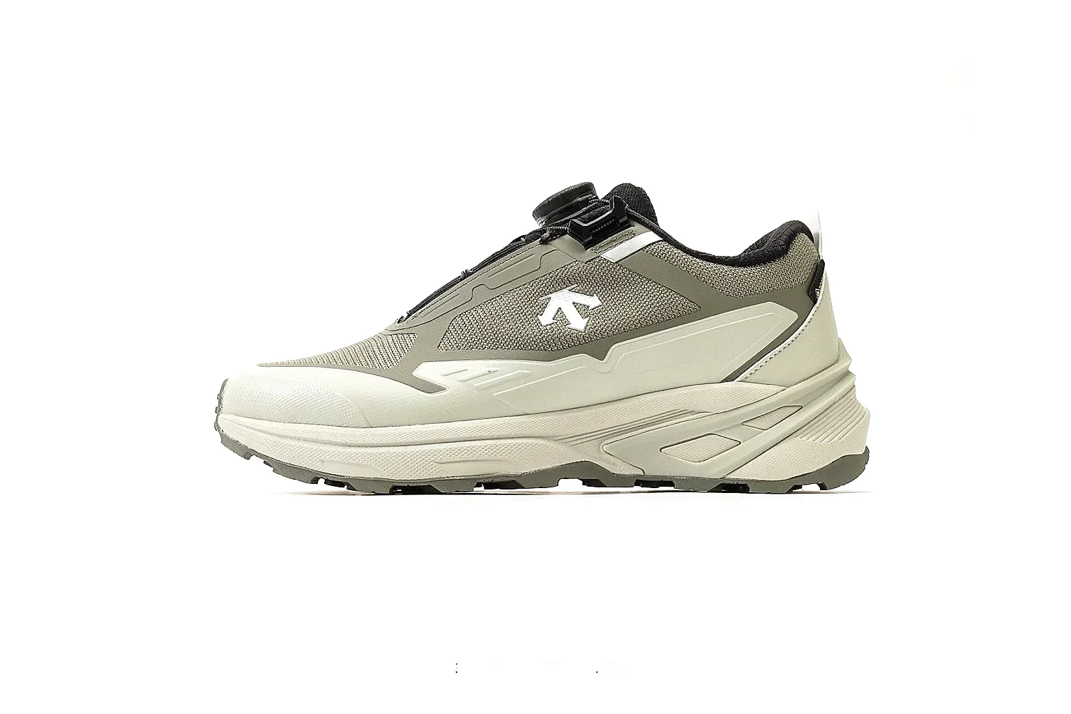 Descente Sport Style Mixed Sneakers shopping brief image SKU 1182167228