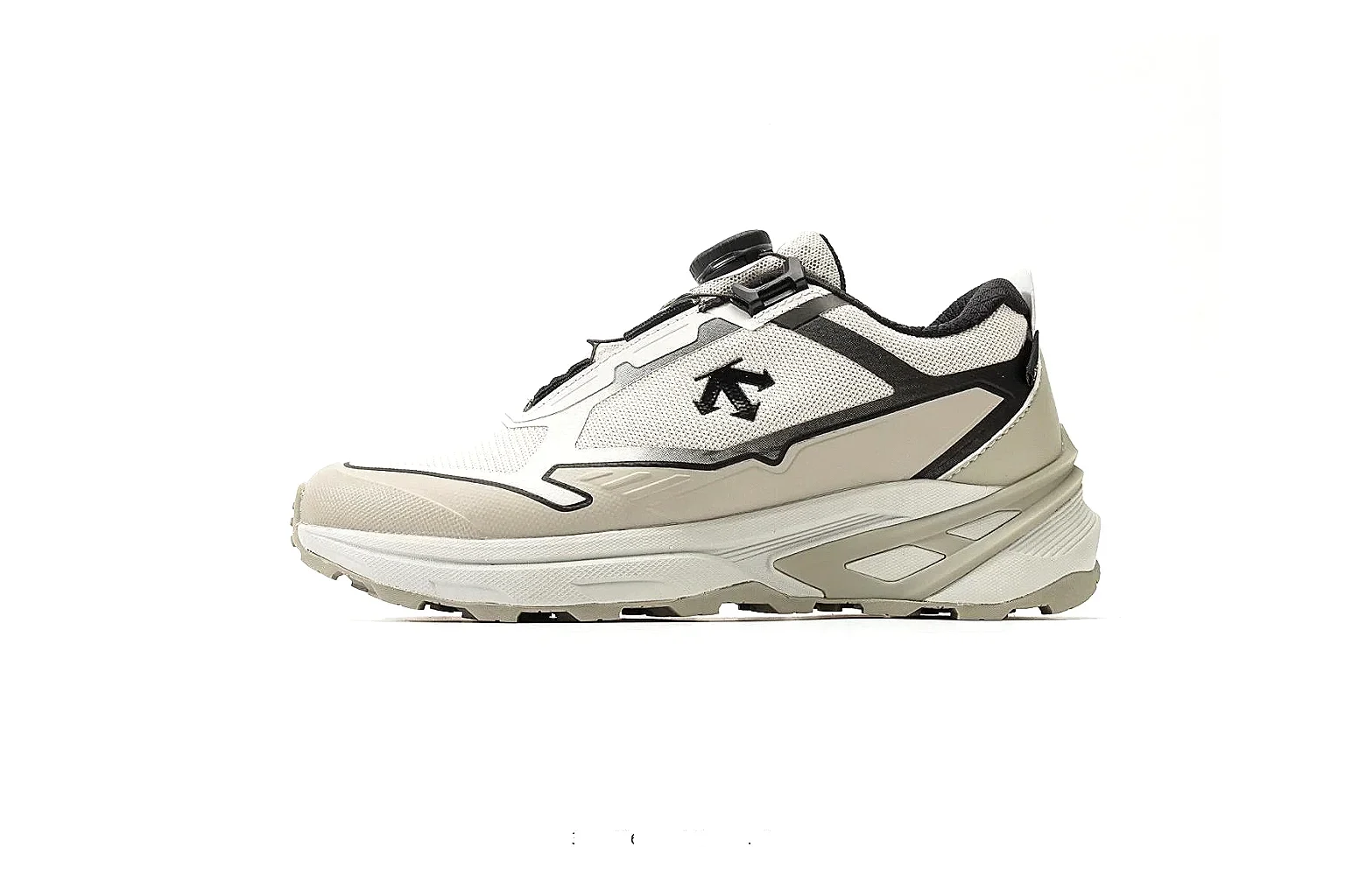 Descente Sport Style Mixed Sneakers shopping brief image SKU 1182167243