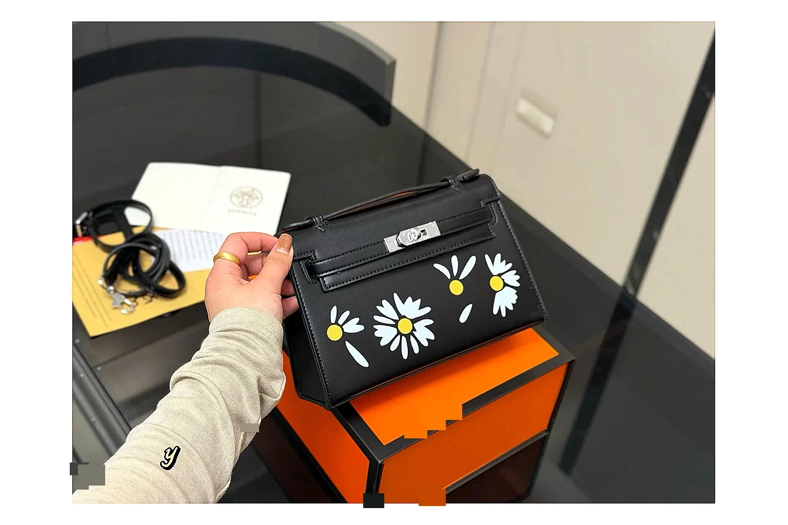 Hermes Daisy Kelly Black Bag shopping brief image SKU 1194080802