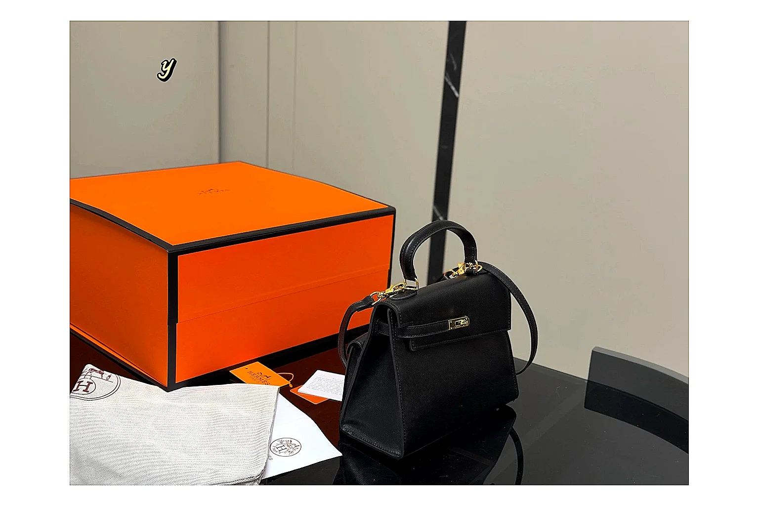 Hermes Kelly Black Mini Bag shopping brief image SKU 1194080849 thumbnail 3