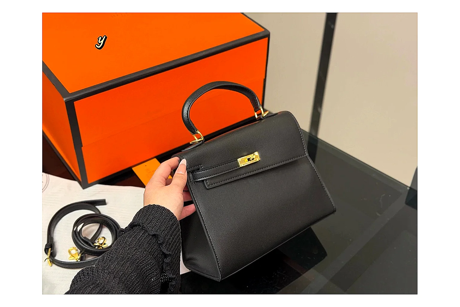 Hermes Kelly Black Mini Bag shopping brief image SKU 1194080849 thumbnail 5