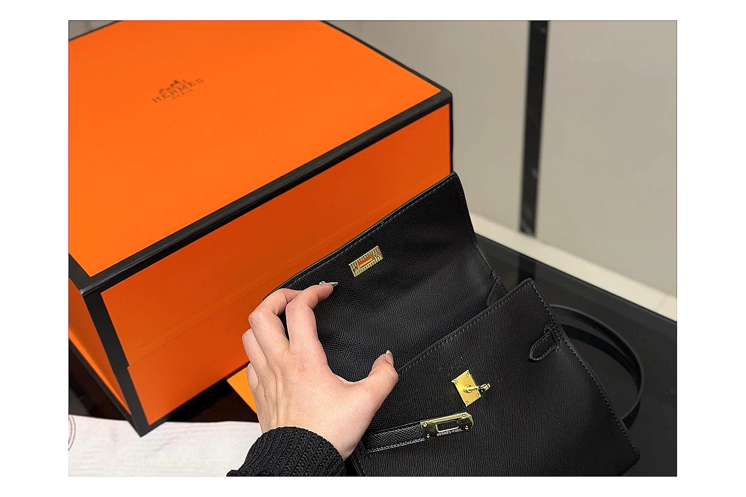 Hermes Kelly Black Mini Bag shopping brief image SKU 1194080849 thumbnail 6