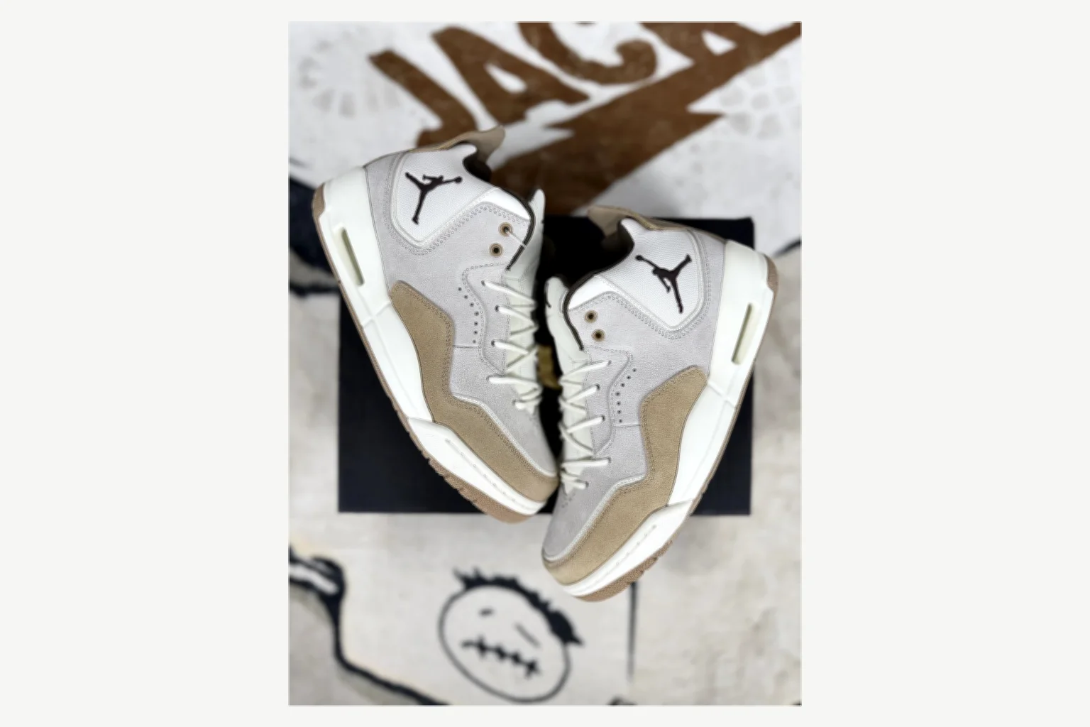 Jordan Courtside 23 Brown Cream Mid Top shopping brief image SKU 1194924459 thumbnail 3