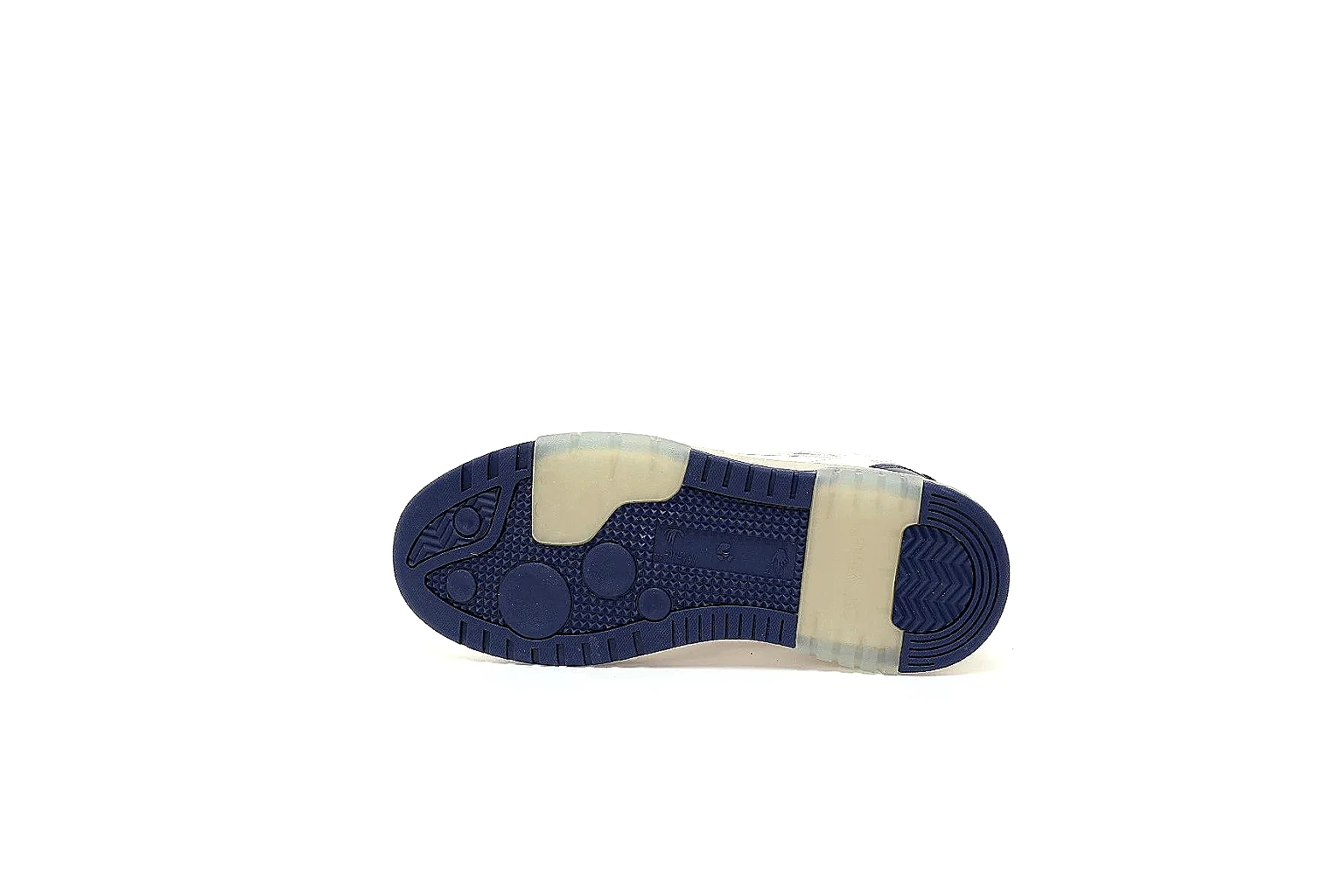 GogoBuy agent brief photos for Jordan White Navy High Retro Sneaker thumbnail 2