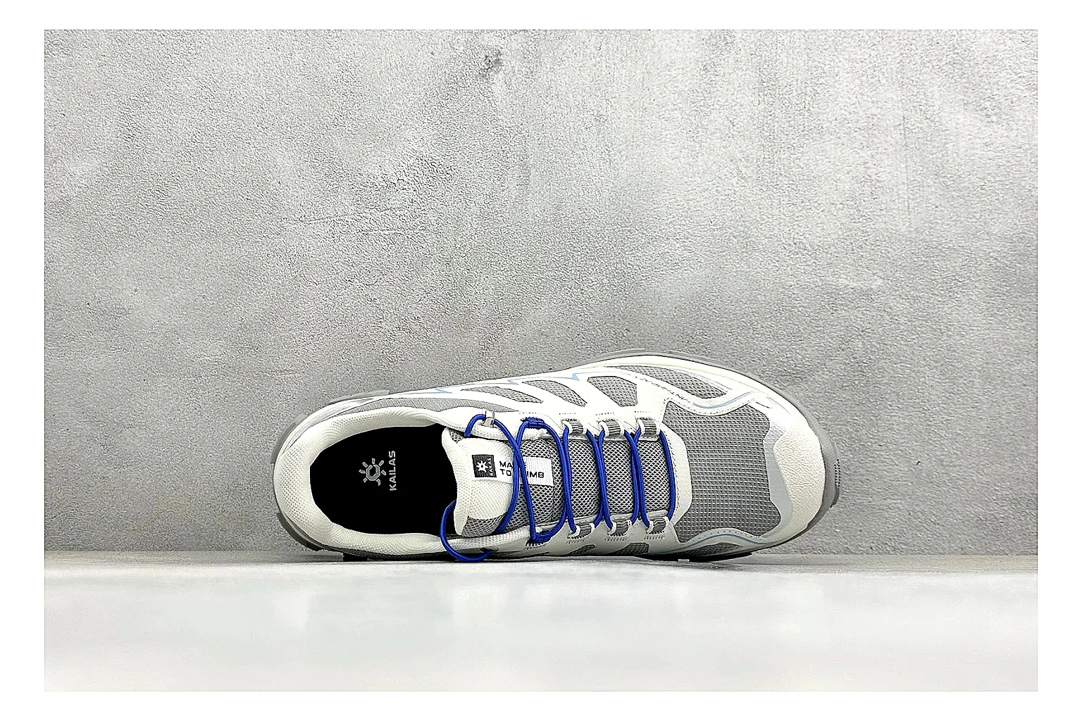 Kailas Fuga 5 White Blue shopping brief photo showing white trail upper, blue accents, Vibram outsole, and protective technical running build thumbnail 5