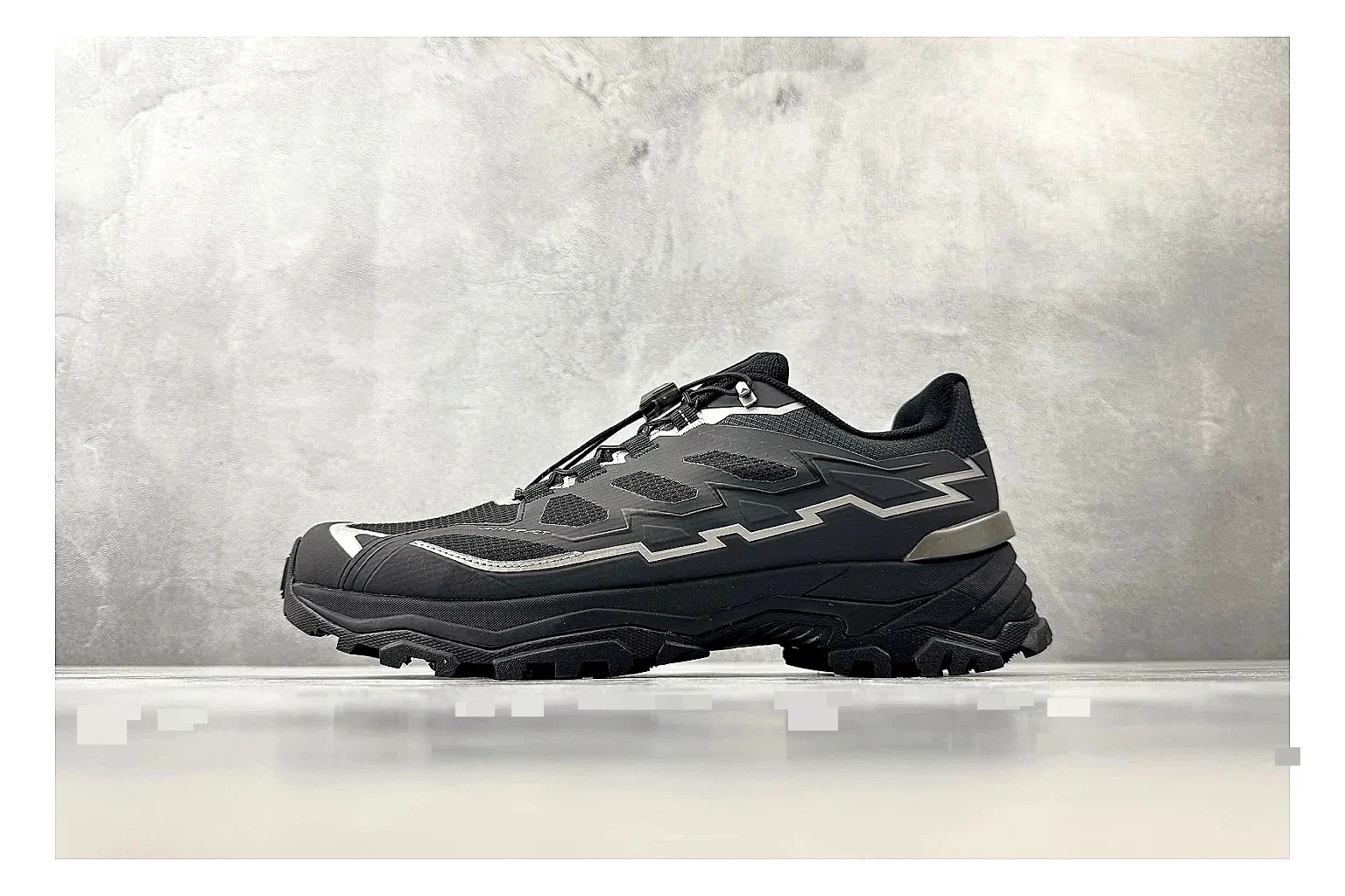 Kailas Fuga Black Vibram shopping brief photo showing black trail upper, Vibram outsole, reinforced overlays, and rugged outdoor running shape