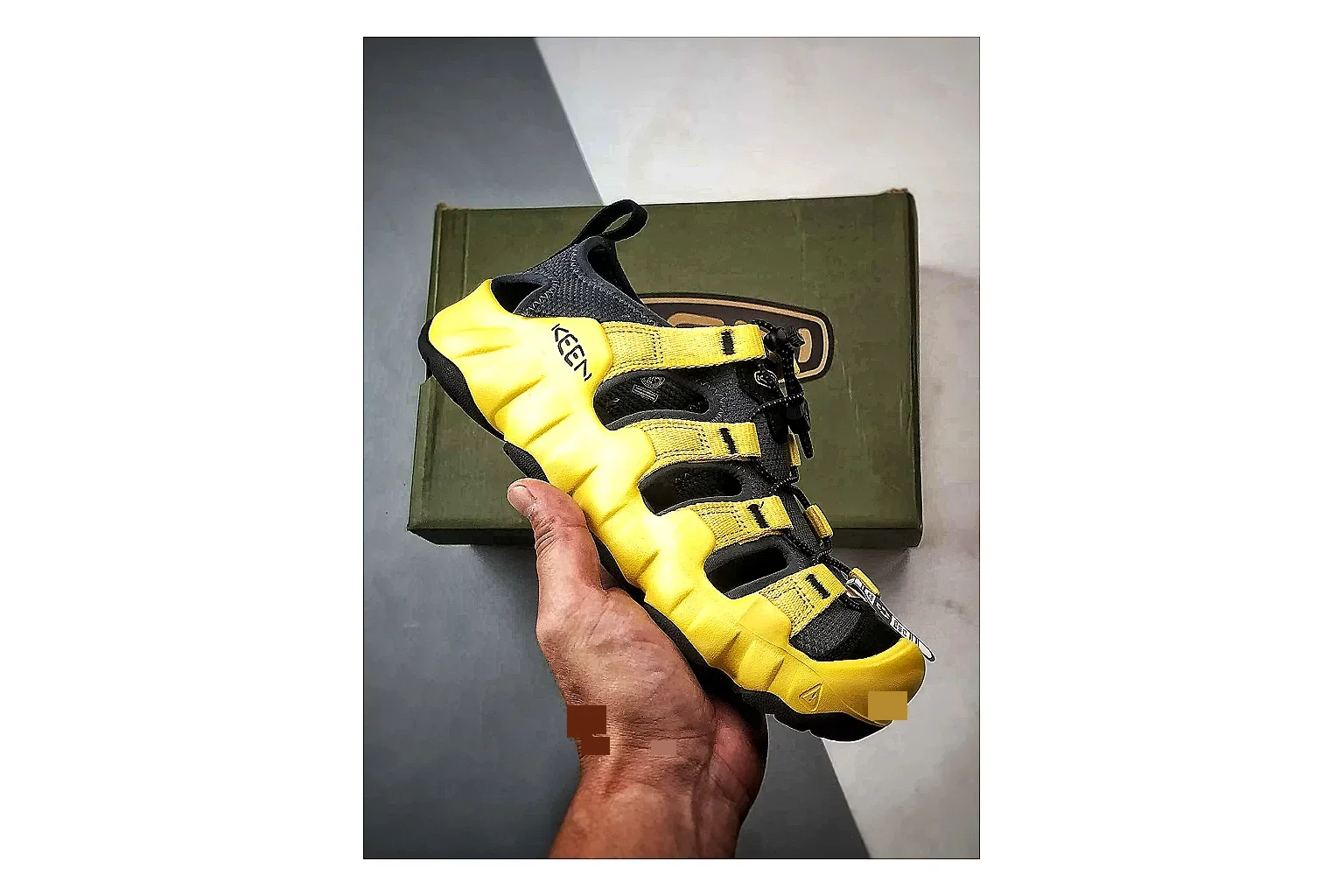 KEEN Jasper Sandal Yellow Black shopping brief photo showing yellow black suede-mesh upper, protective sandal structure, outdoor toe coverage, and rugged sole