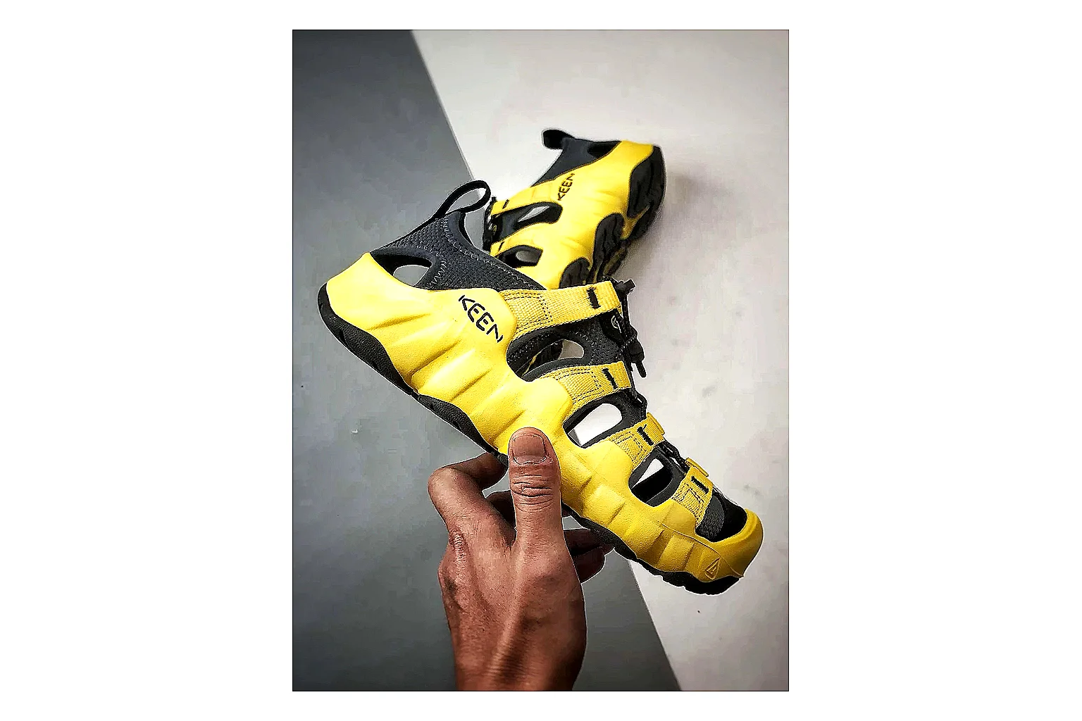 KEEN Jasper Sandal Yellow Black shopping brief photo showing yellow black suede-mesh upper, protective sandal structure, outdoor toe coverage, and rugged sole thumbnail 2
