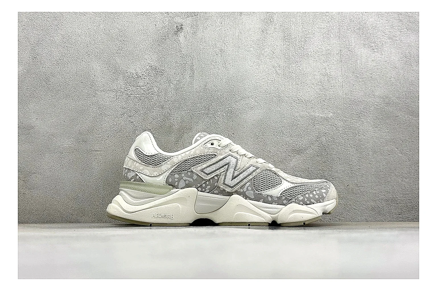 New Balance 9060 silver grey shopping brief image thumbnail 4