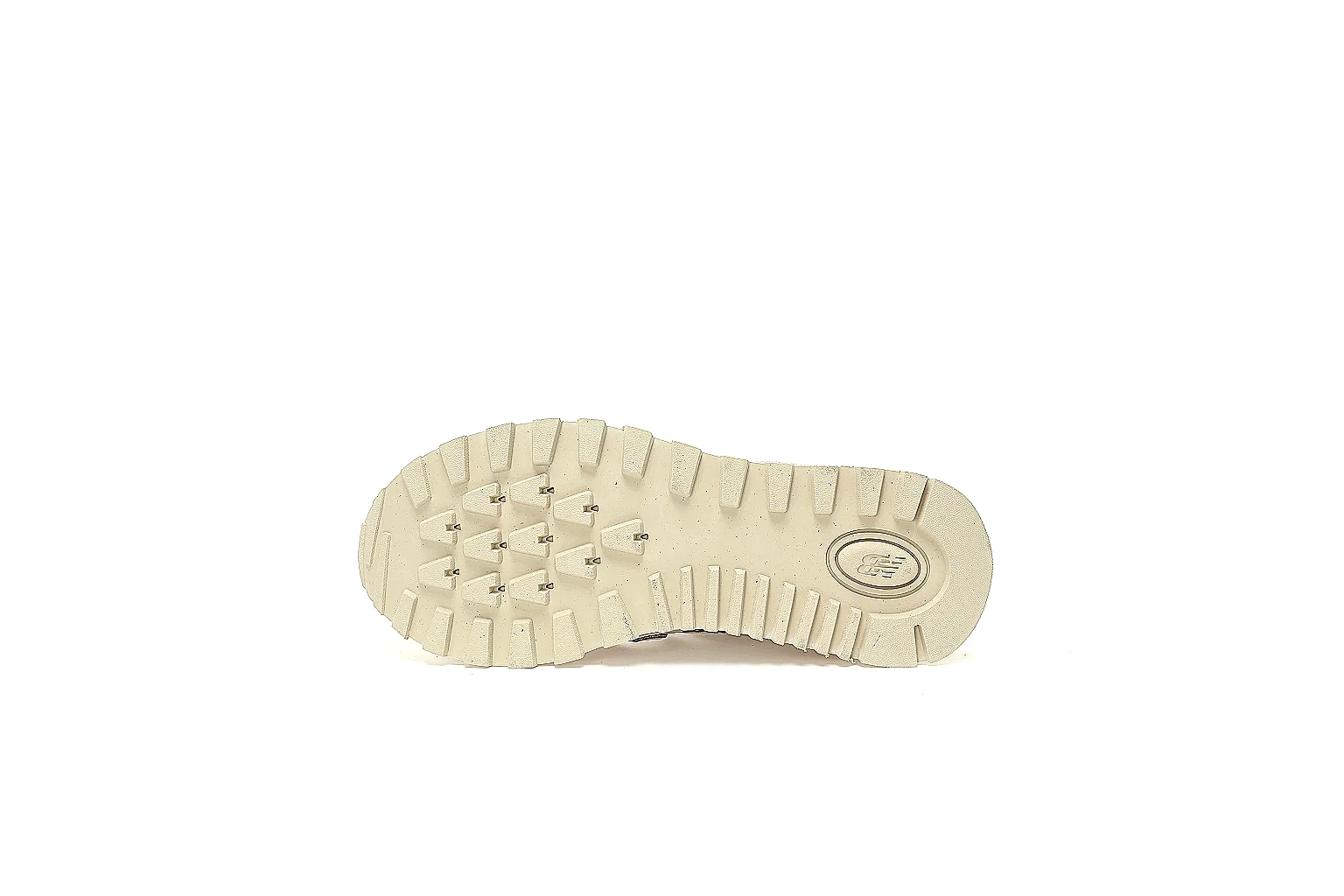 GogoBuy agent brief photos for New Balance Gray Beige Retro Runner Sneaker thumbnail 4