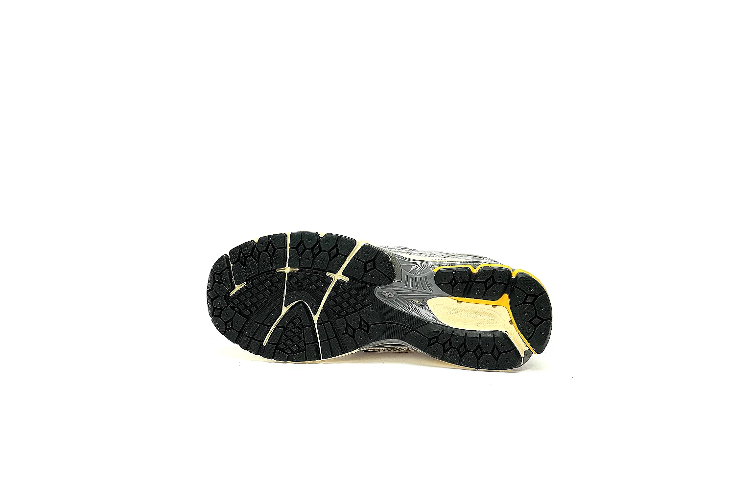 GogoBuy agent brief photos for New Balance Silver Gray Runner thumbnail 2