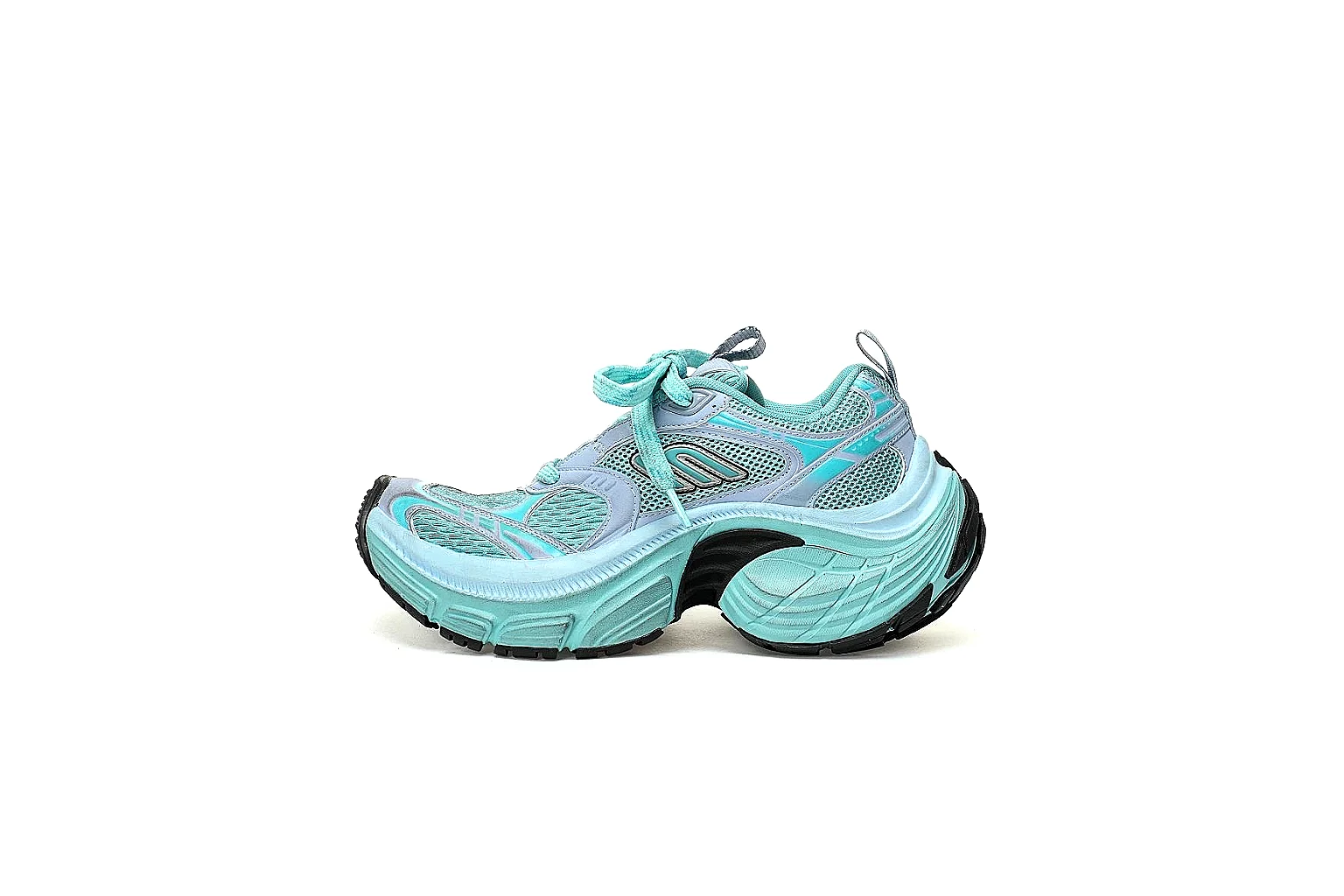 GogoBuy agent brief photos for Nike Aqua Chunky Runner