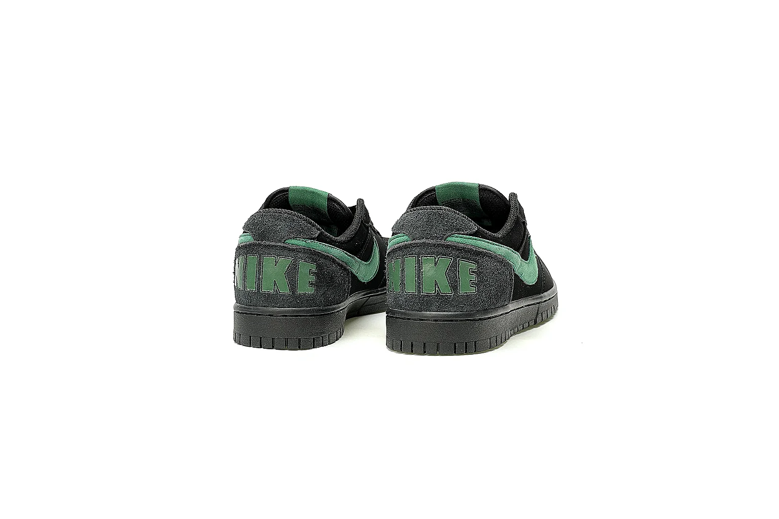 GogoBuy agent brief photos for Nike Black Green Low Court Sneaker thumbnail 3