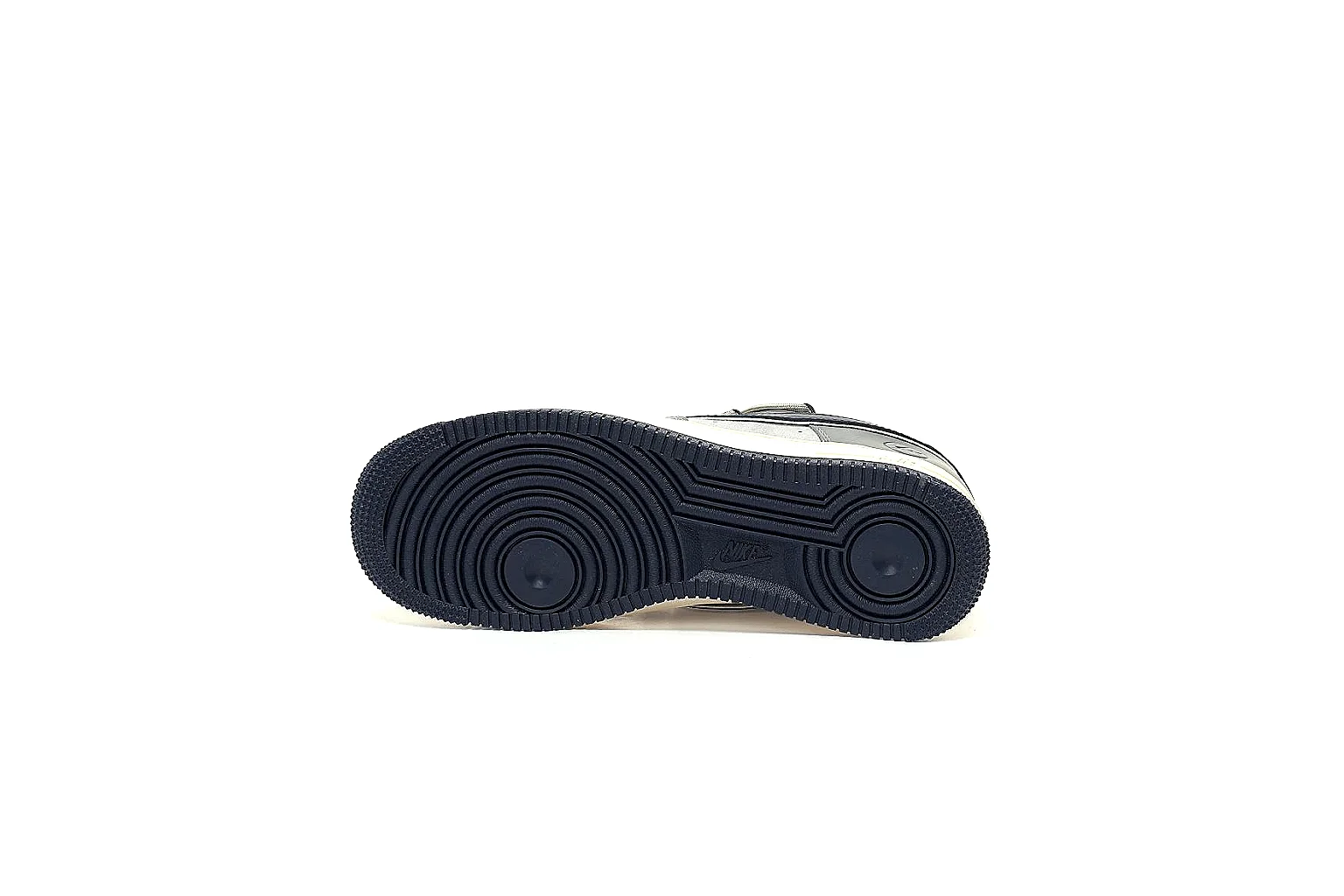GogoBuy agent brief photos for Nike Black White Low Court thumbnail 3