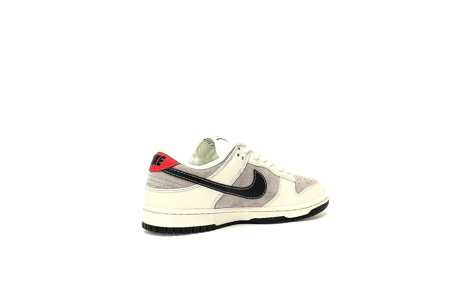 GogoBuy agent brief photos for Nike Cream Black Low Court Sneaker thumbnail 5