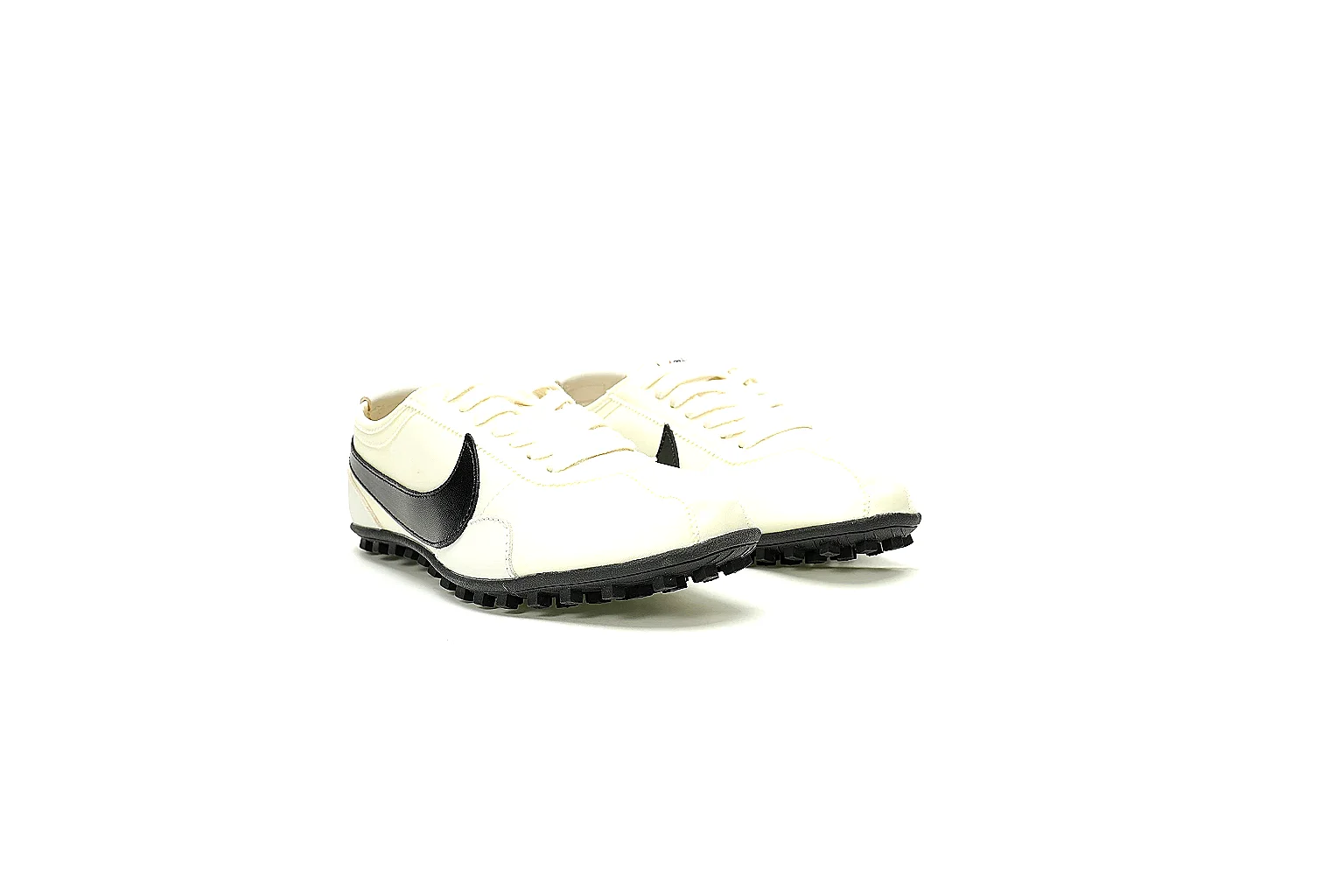 GogoBuy agent brief photos for Nike Cream Black Low Court Sneaker thumbnail 2