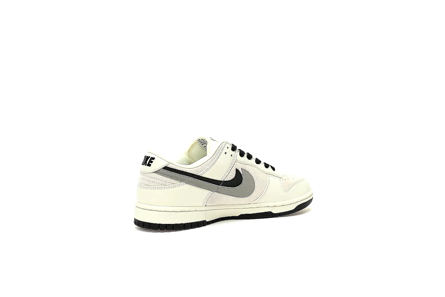GogoBuy agent brief photos for Nike Cream Black Premium Low Sneaker thumbnail 5