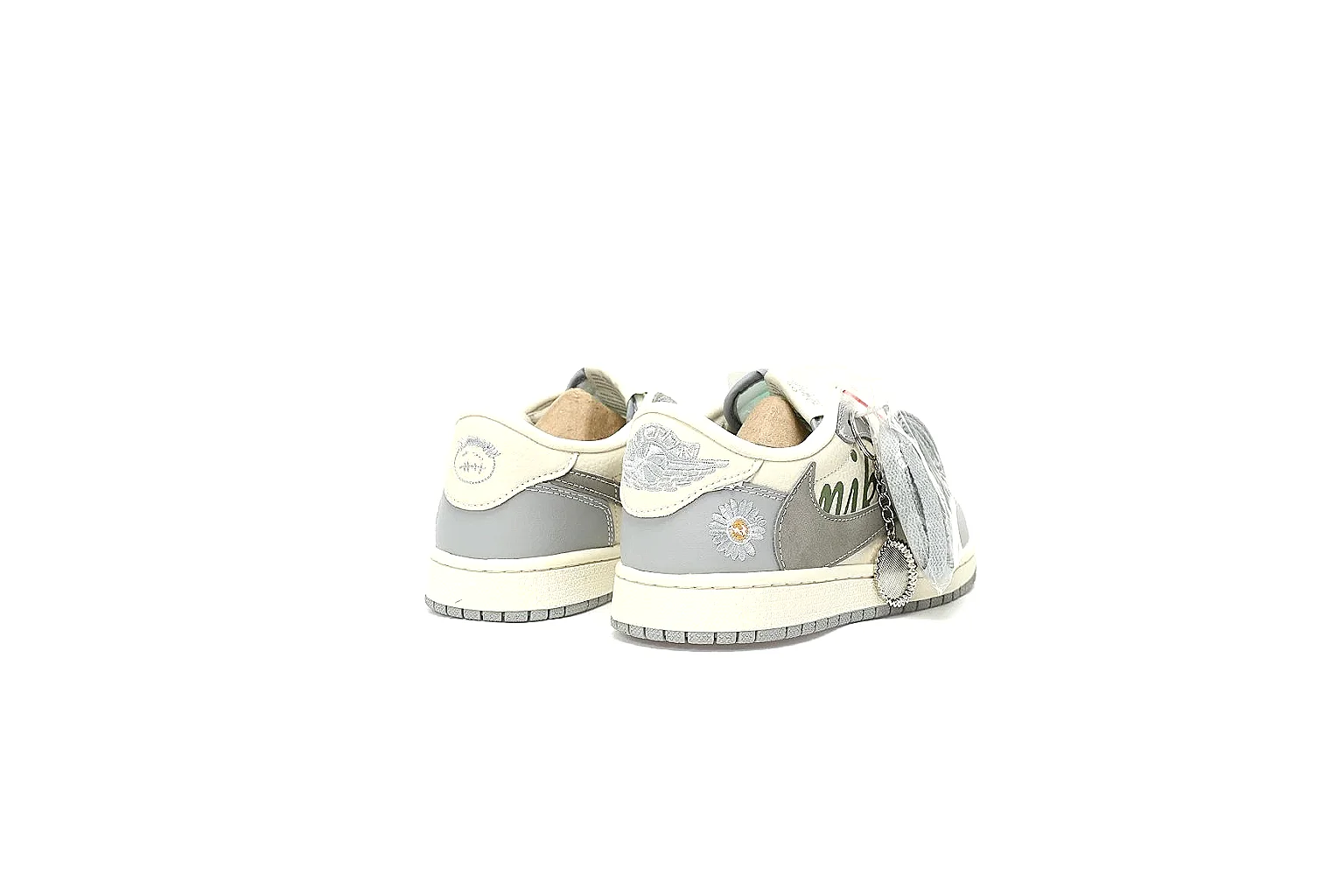 GogoBuy agent brief photos for Nike Cream Olive Low Court thumbnail 3