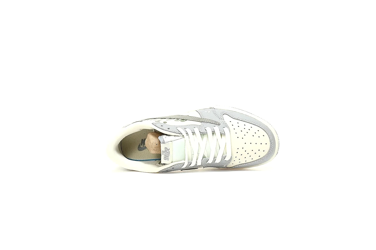 GogoBuy agent brief photos for Nike Cream Olive Low Court thumbnail 5