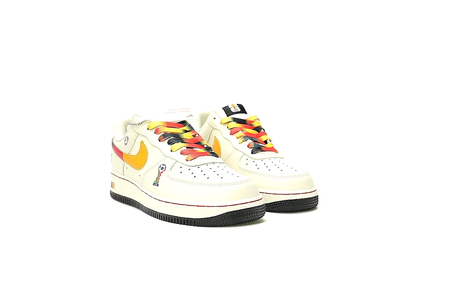 GogoBuy agent brief photos for Nike Cream Orange Low Court Sneaker thumbnail 2