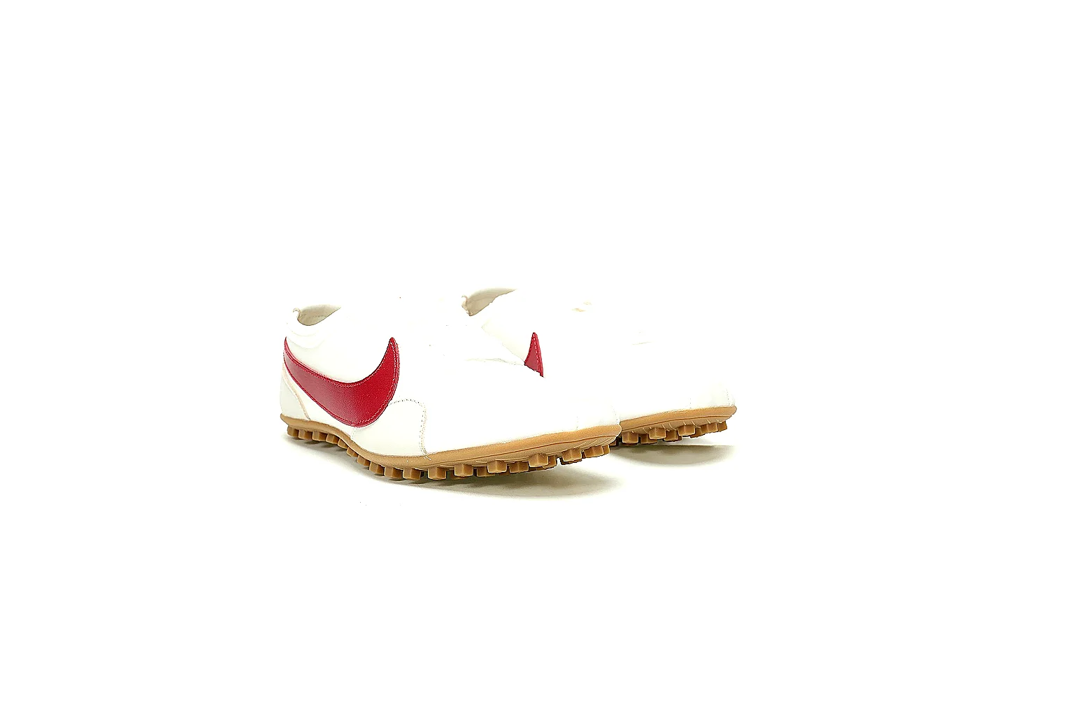 GogoBuy agent brief photos for Nike Cream Red Low Court Sneaker thumbnail 2