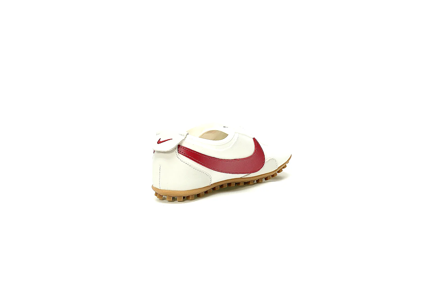 GogoBuy agent brief photos for Nike Cream Red Low Court Sneaker thumbnail 4
