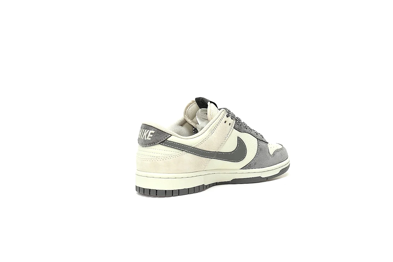 GogoBuy agent brief photos for Nike Gray Low Court Sneaker thumbnail 5