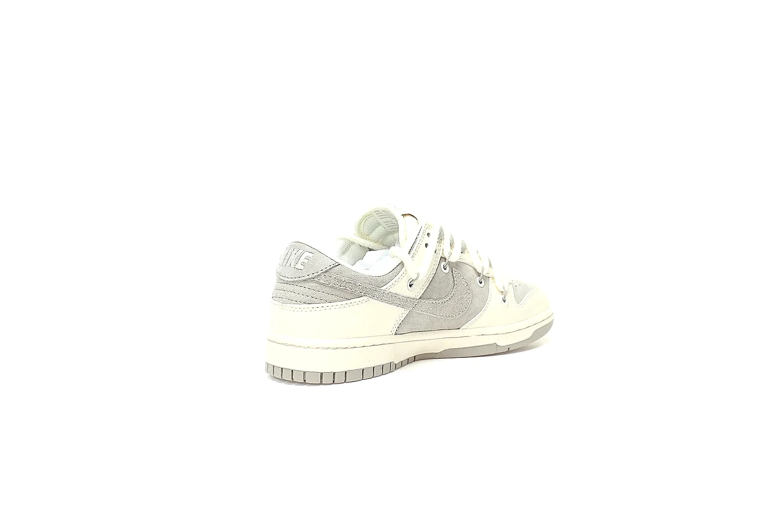 GogoBuy agent brief photos for Nike Gray Low Court thumbnail 4
