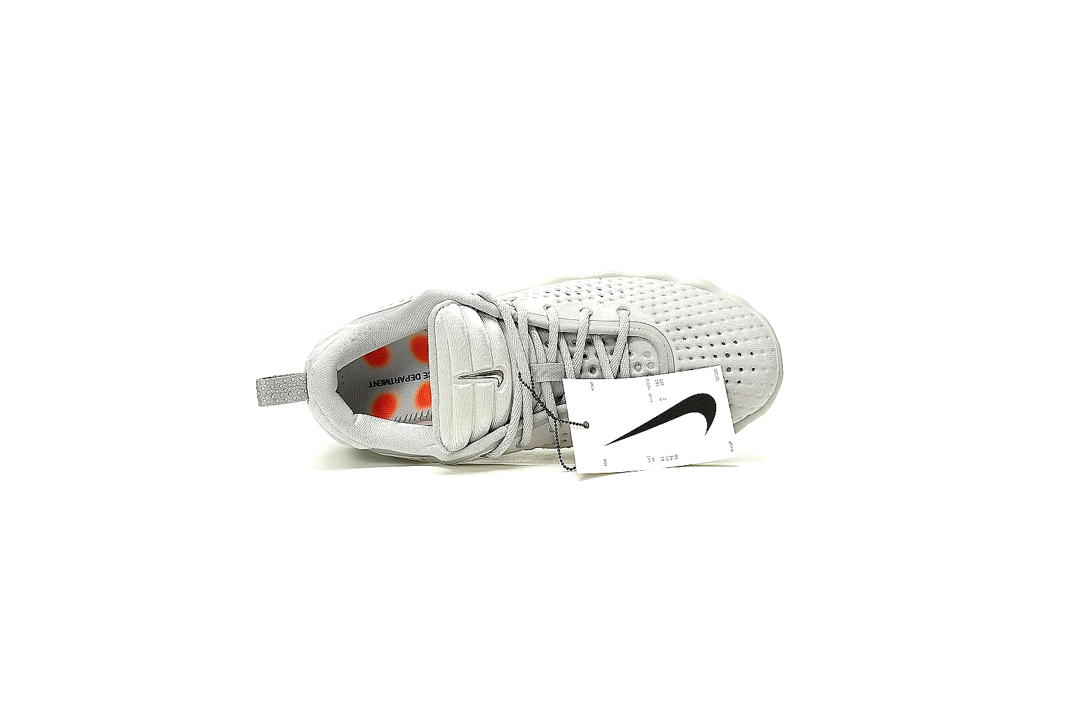 GogoBuy agent brief photos for Nike Gray Orange Runner Sneaker thumbnail 5