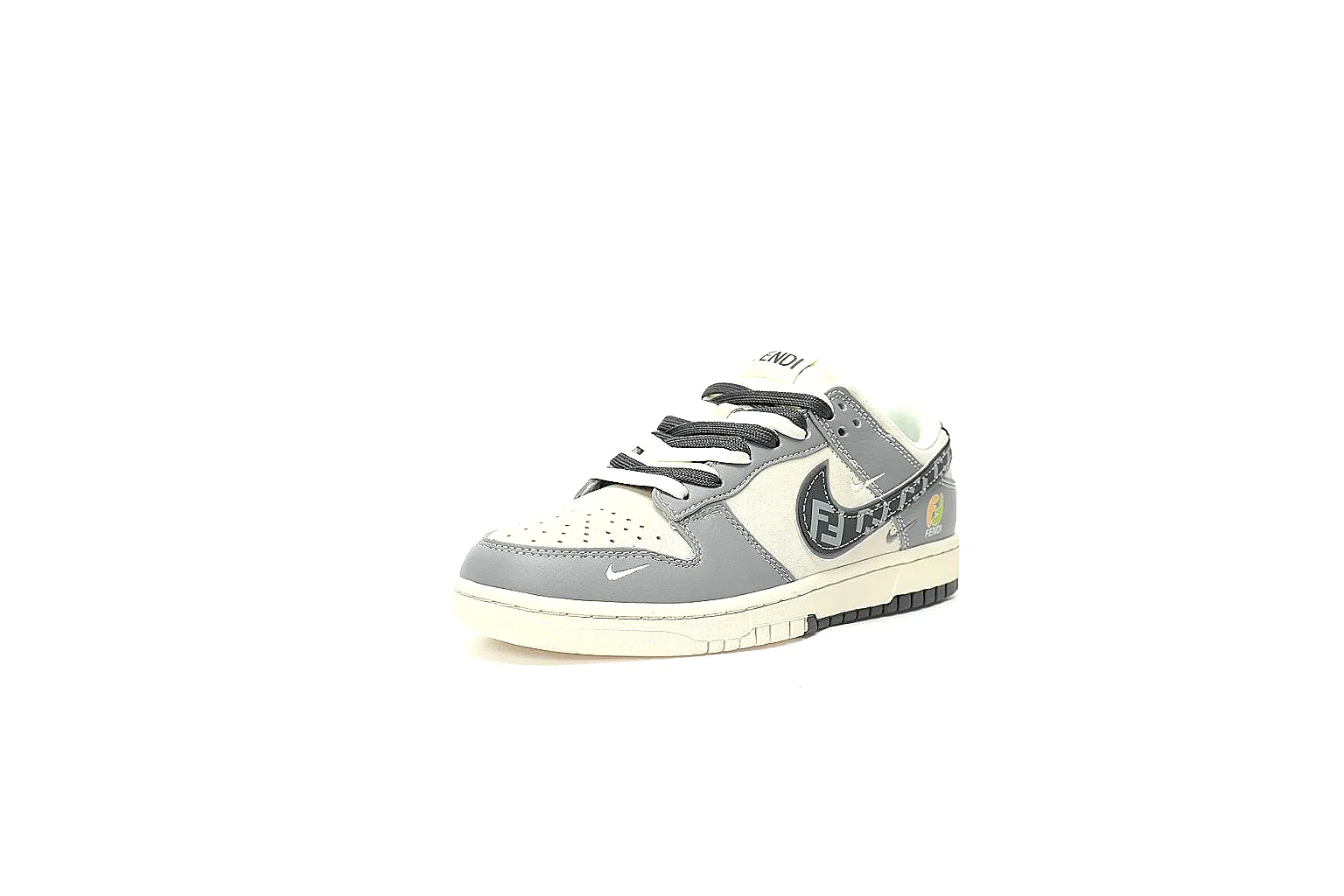 GogoBuy agent brief photos for Nike Gray White Low Court thumbnail 4