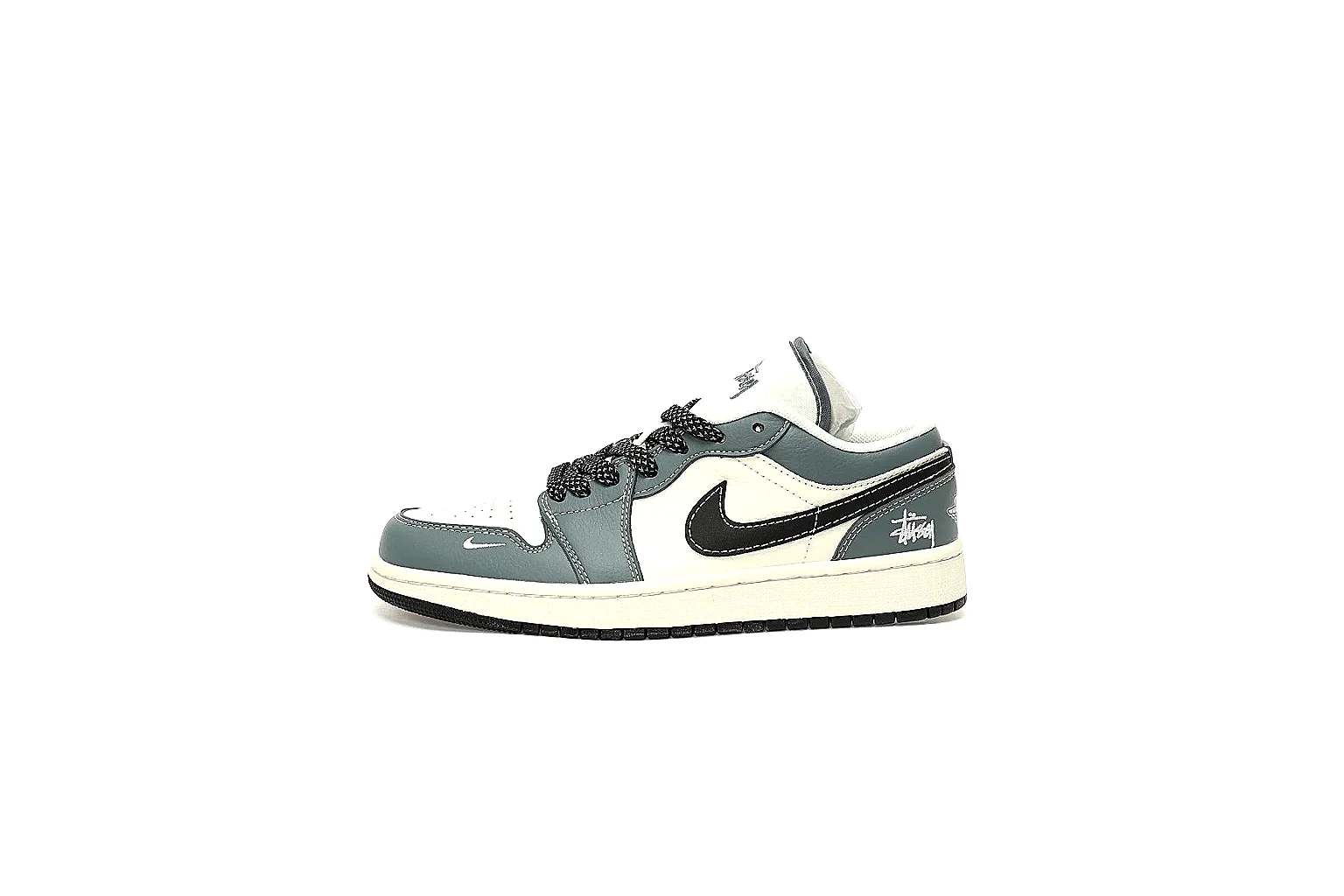 GogoBuy agent brief photos for Nike Gray Black Low Court thumbnail 2