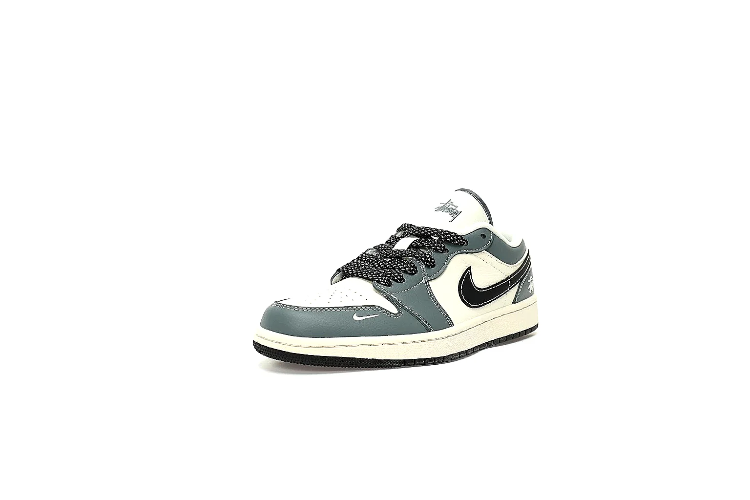 GogoBuy agent brief photos for Nike Gray Black Low Court thumbnail 4