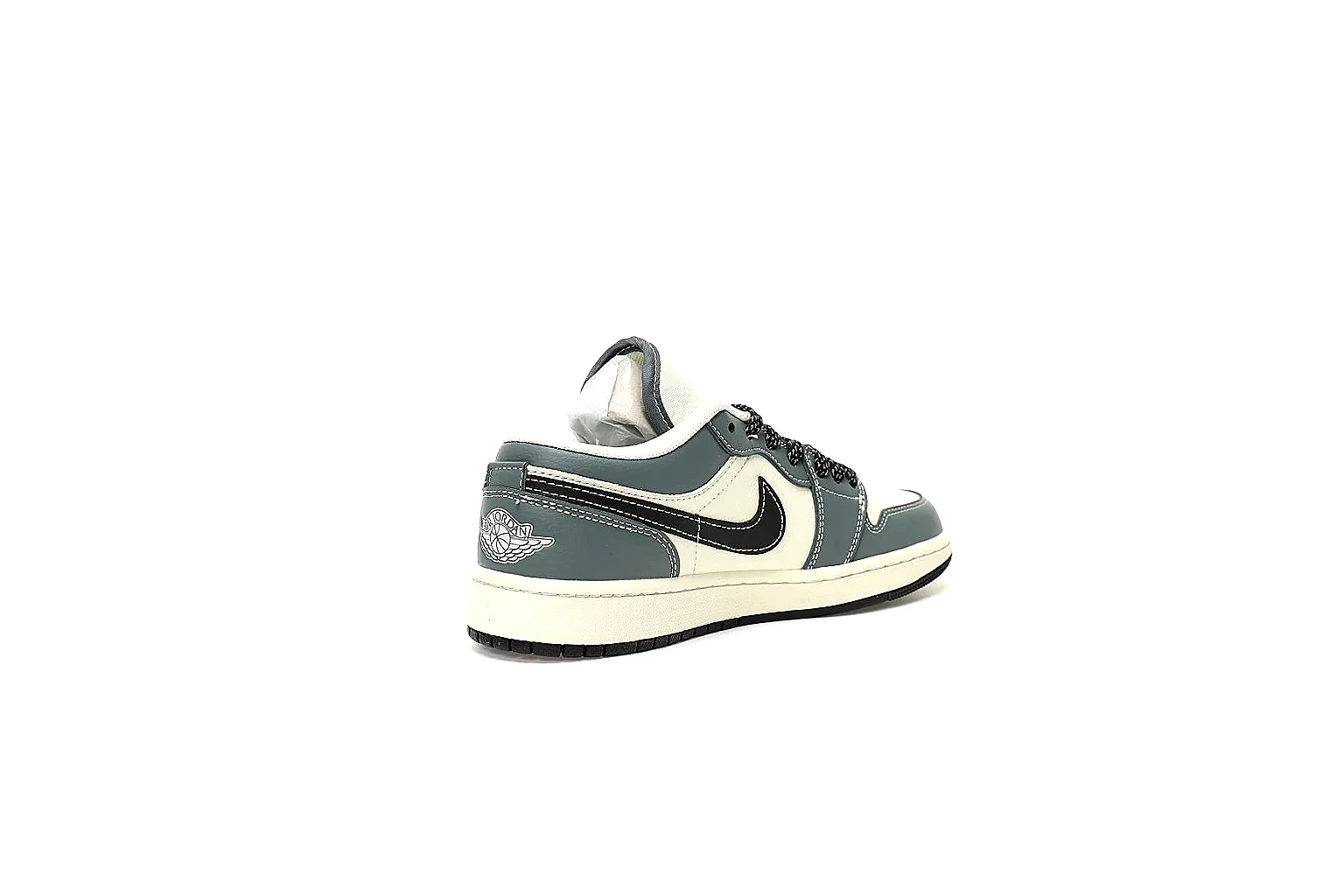 GogoBuy agent brief photos for Nike Gray Black Low Court thumbnail 5