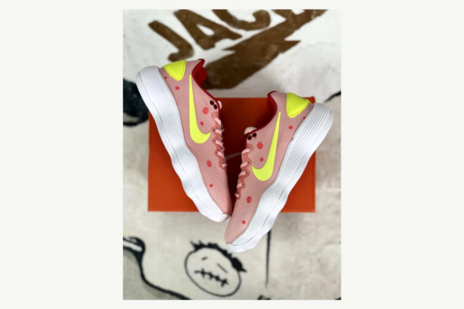 Nike Hyperdunk 2017 Green White High Top shopping brief image SKU 1194923955 thumbnail 3