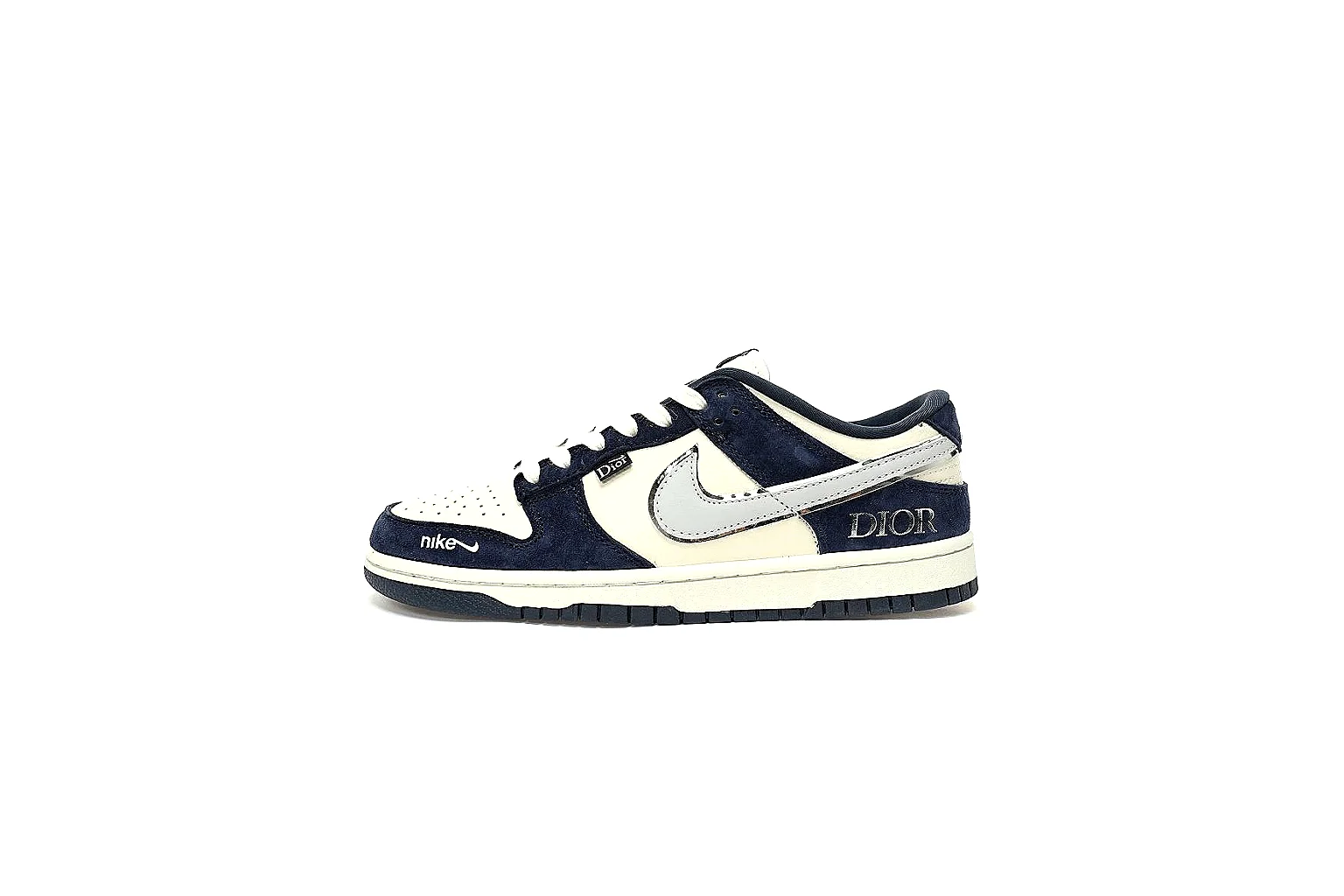 GogoBuy agent brief photos for Nike Navy Cream Low Court