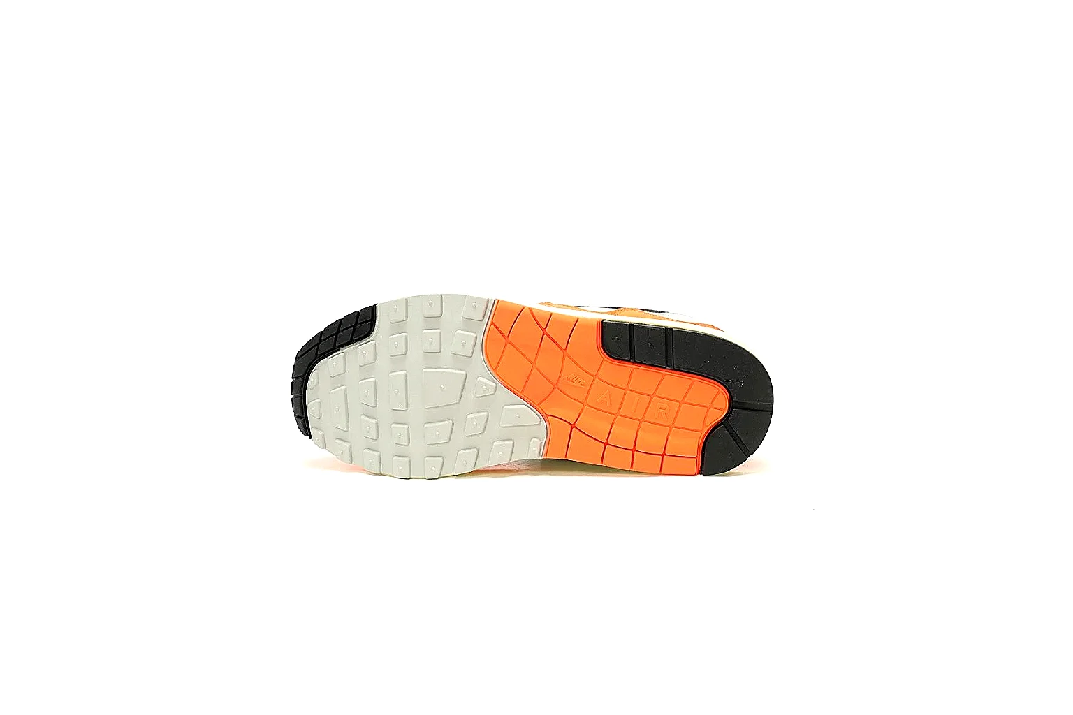 GogoBuy agent brief photos for Nike Orange Cream Retro Runner Sneaker thumbnail 6