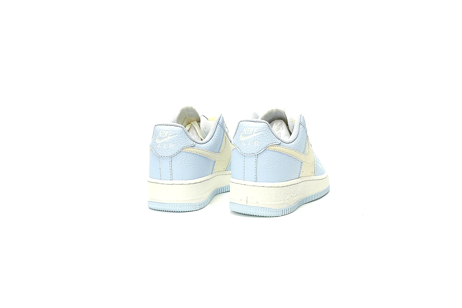GogoBuy agent brief photos for Nike Pale Blue Low Court Sneaker thumbnail 3