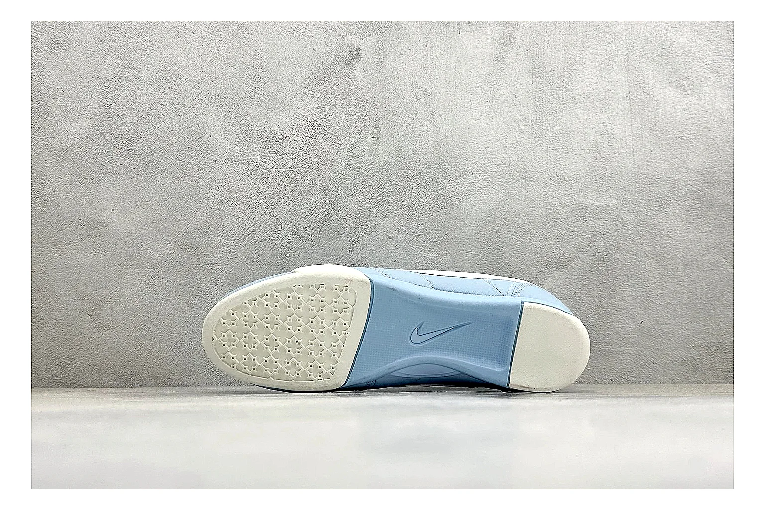 Nike Sprint Sister Light Blue shopping brief photo showing light blue retro-runner upper, slim side profile, tonal panels, and low everyday sole thumbnail 2