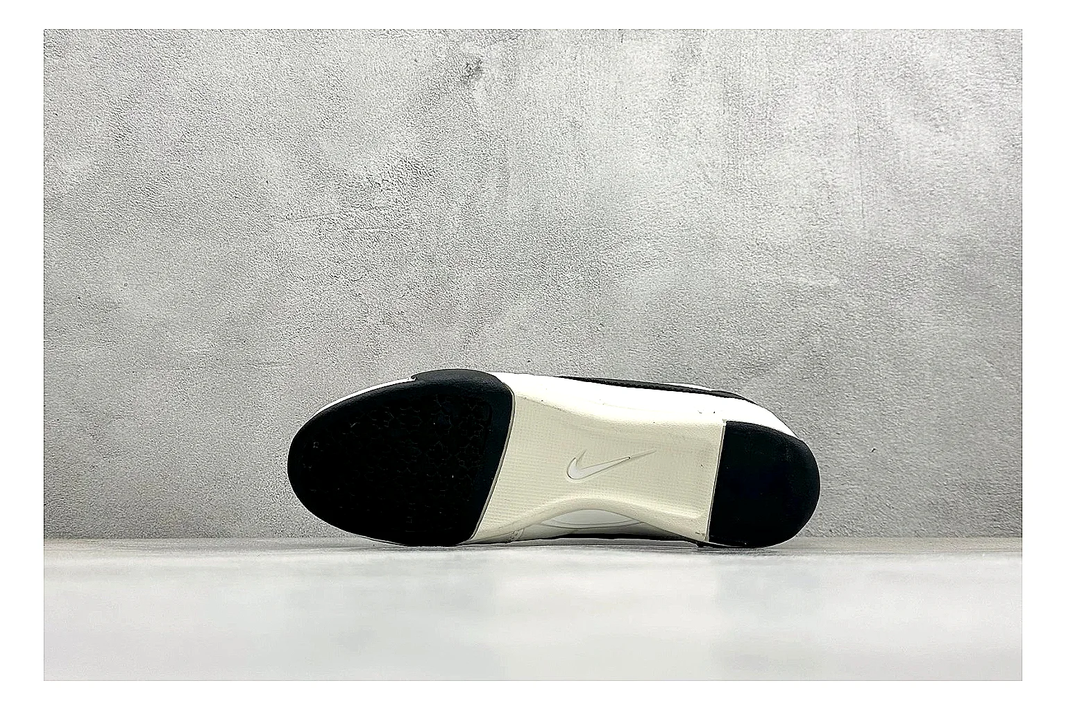 Nike Sprint Sister White Black shopping brief photo showing white retro-runner upper, black Swoosh contrast, slim low-top profile, and light casual sole thumbnail 2