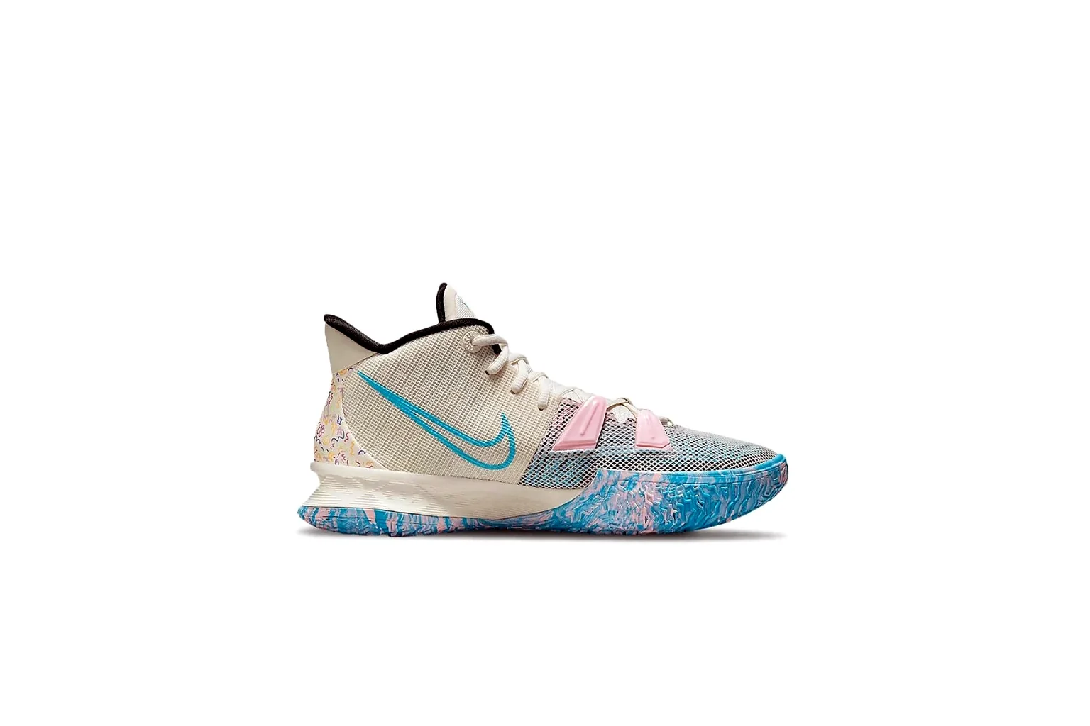 Nike Zoom Vomero 5 Cream Pastel cushioned runner six photo view thumbnail 3