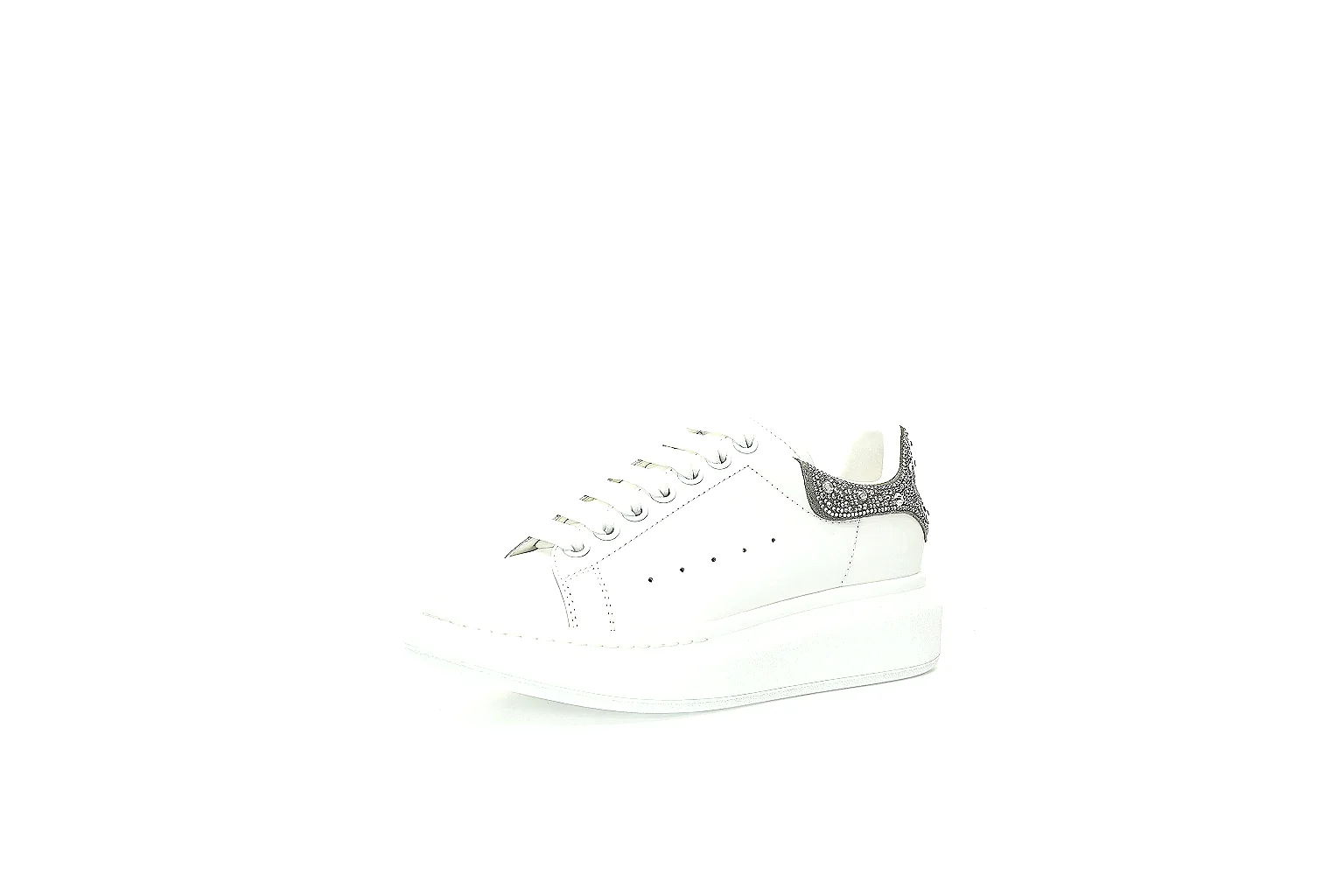 GogoBuy agent brief photos for Nike White Black Low Sneaker thumbnail 4